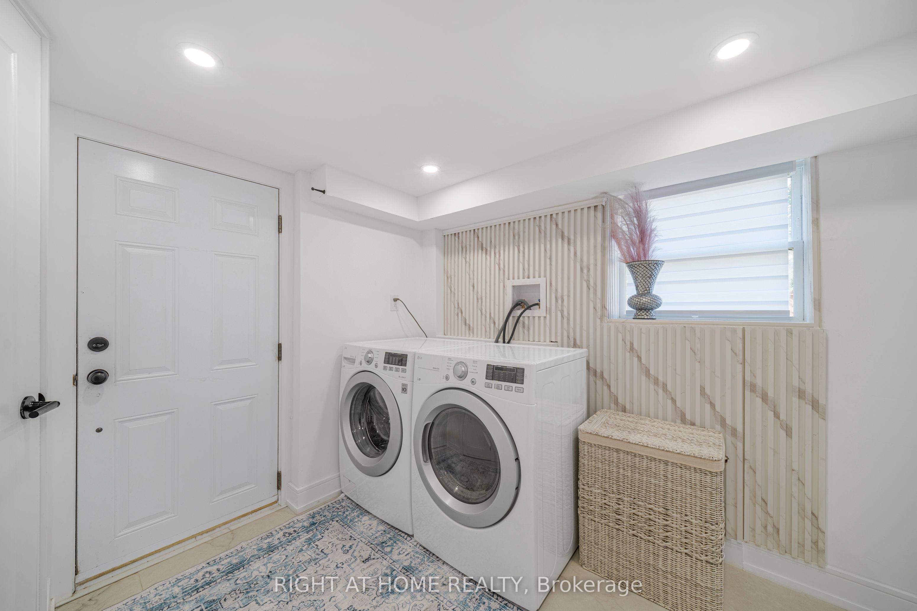 144 Waterloo Street Property Photo 17