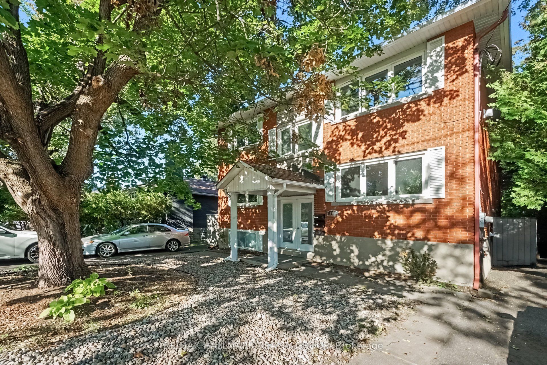 657 Golden Avenue 2 Property Photo 2