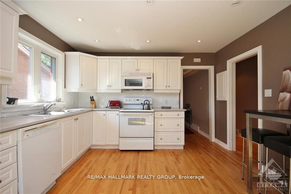 657 Golden Avenue 2 Property Photo 11