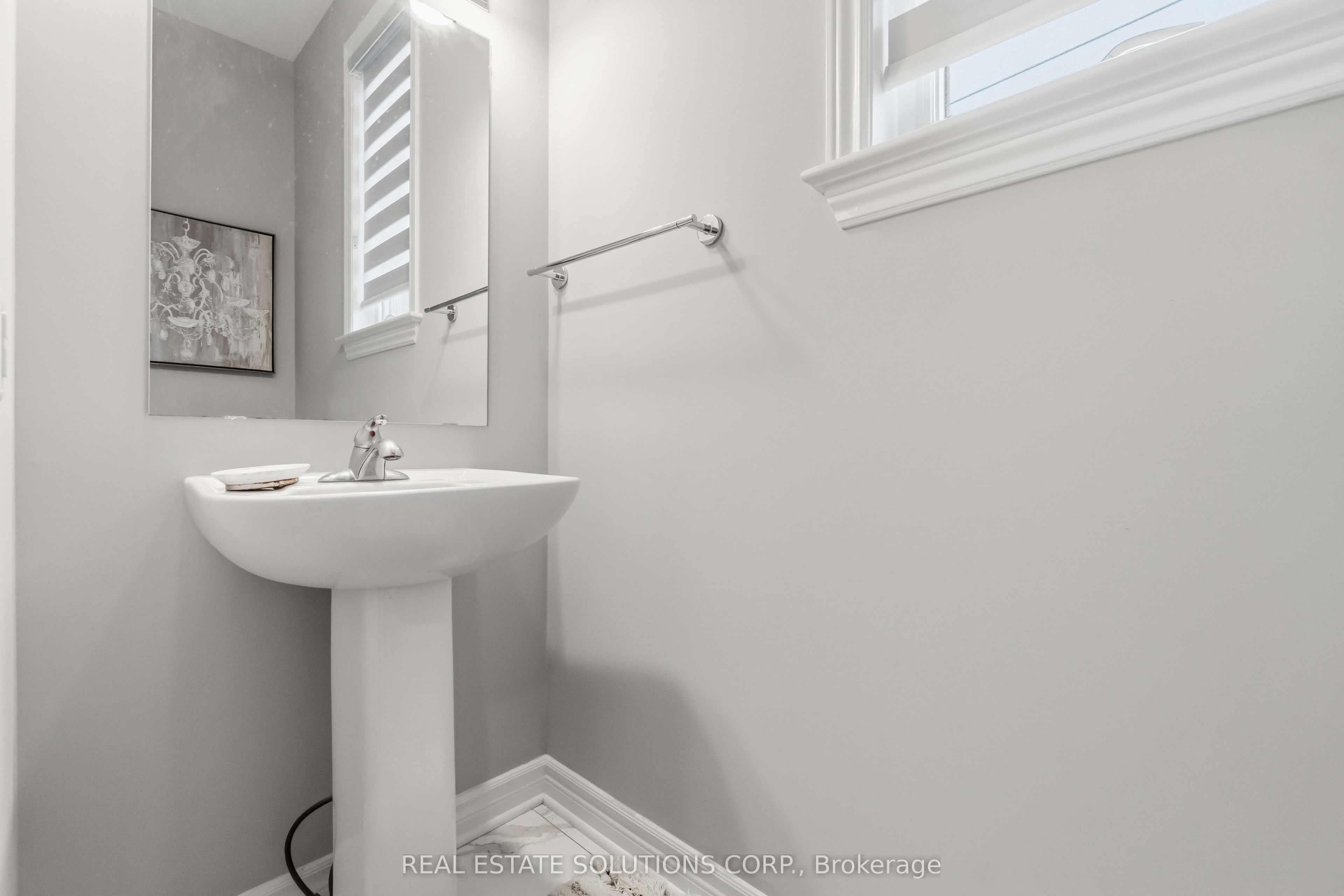 134 Nepeta Crescent Property Photo 4