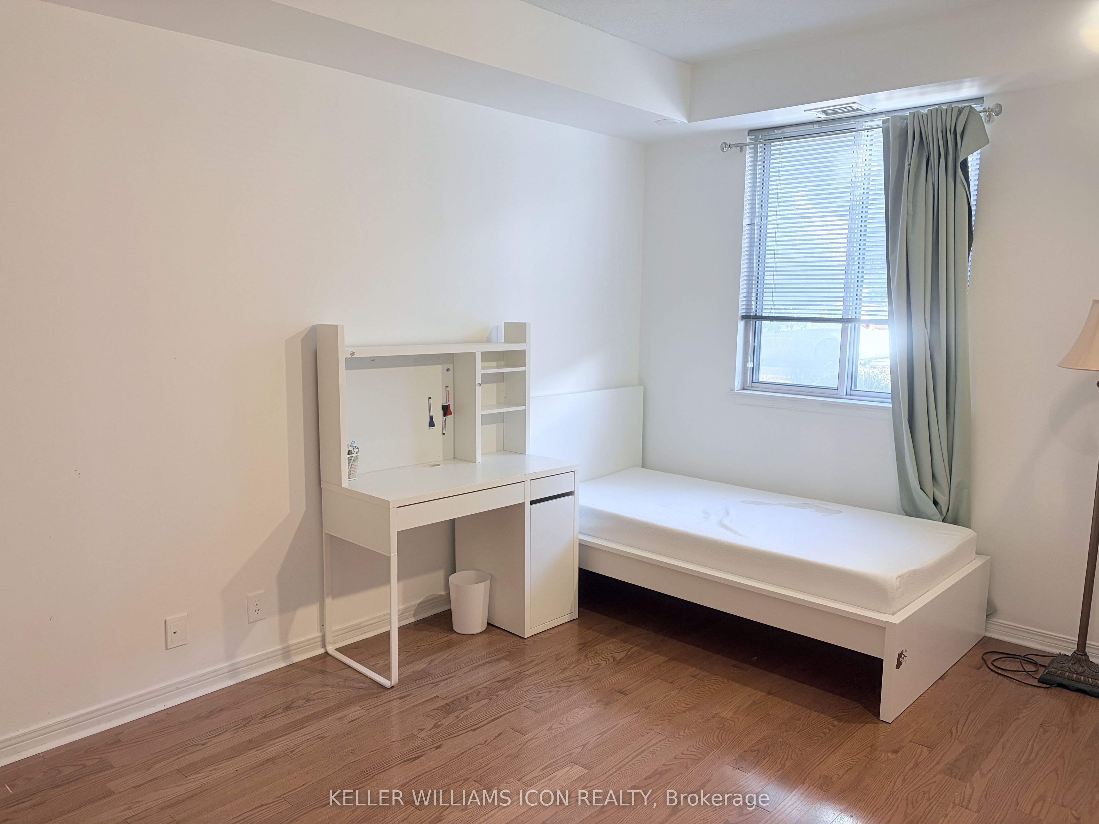 429 Somerset Street W 105 Property Photo 11