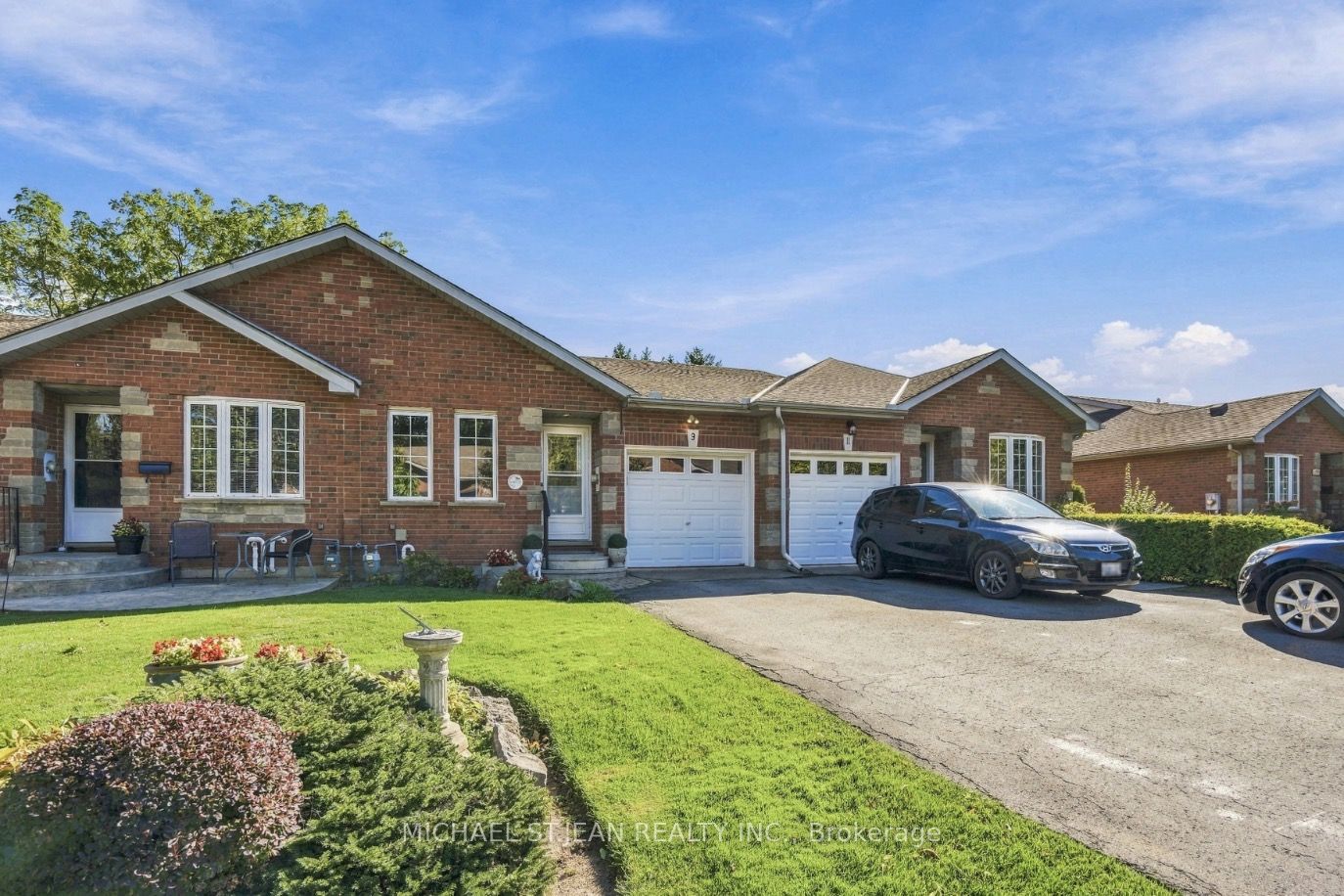 9 Kinsman Court S Property Photo 3