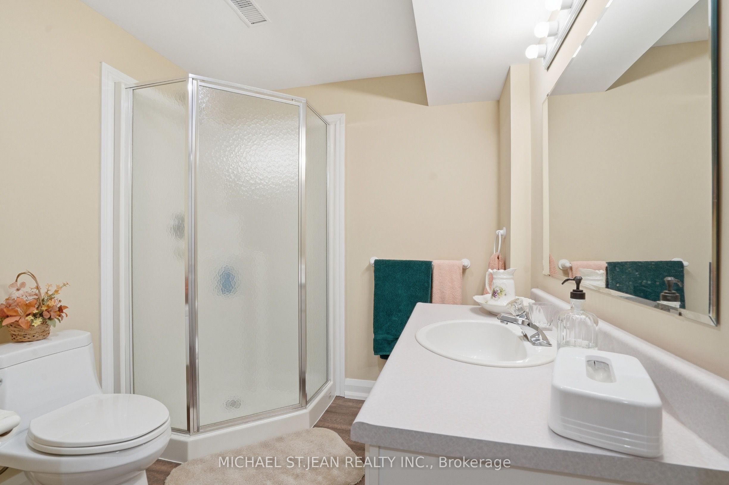 9 Kinsman Court S Property Photo 27