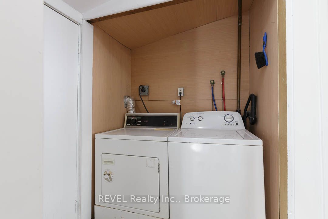 389 Glendale Avenue Property Photo 12