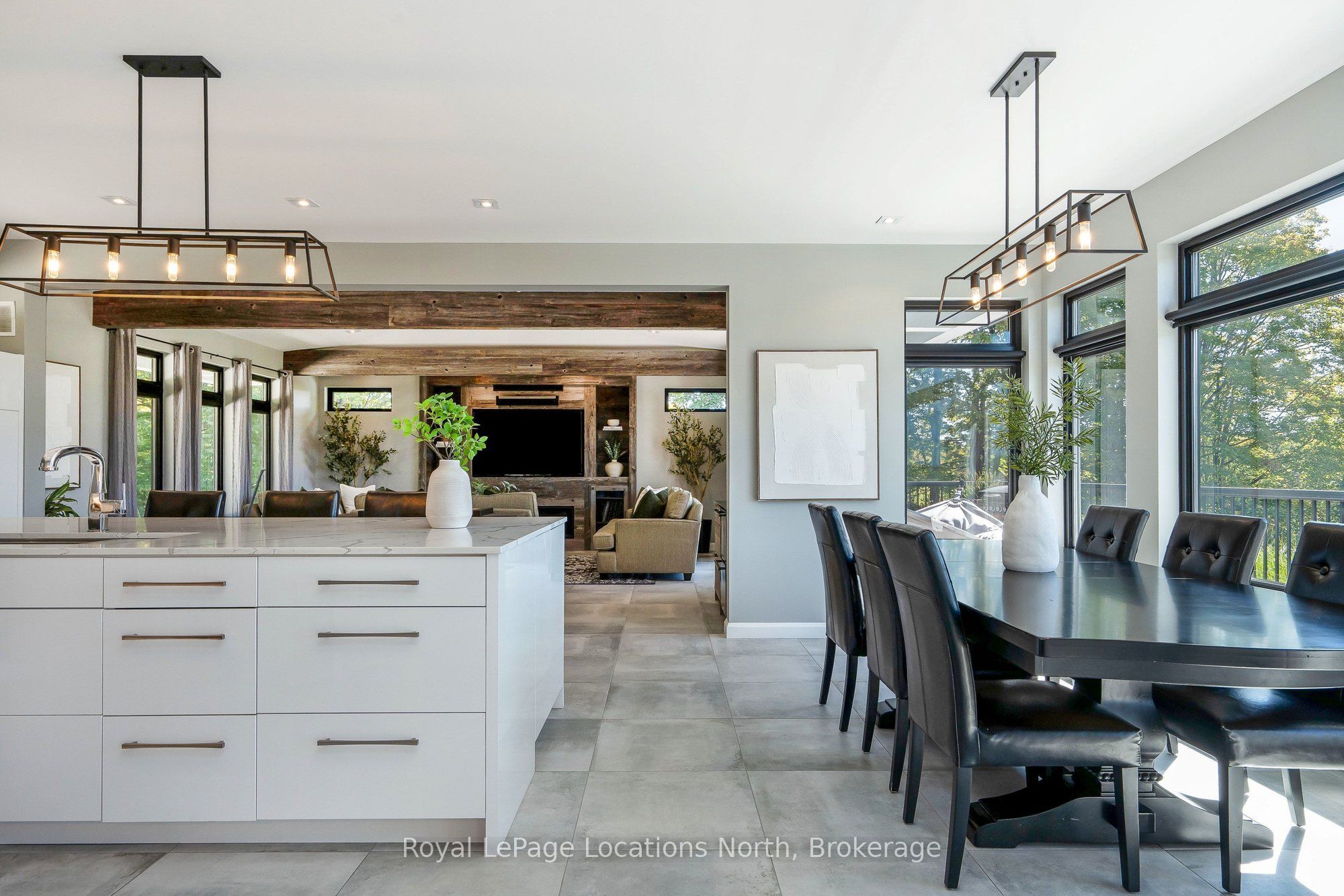 555130 Sixth Line Property Photo 7