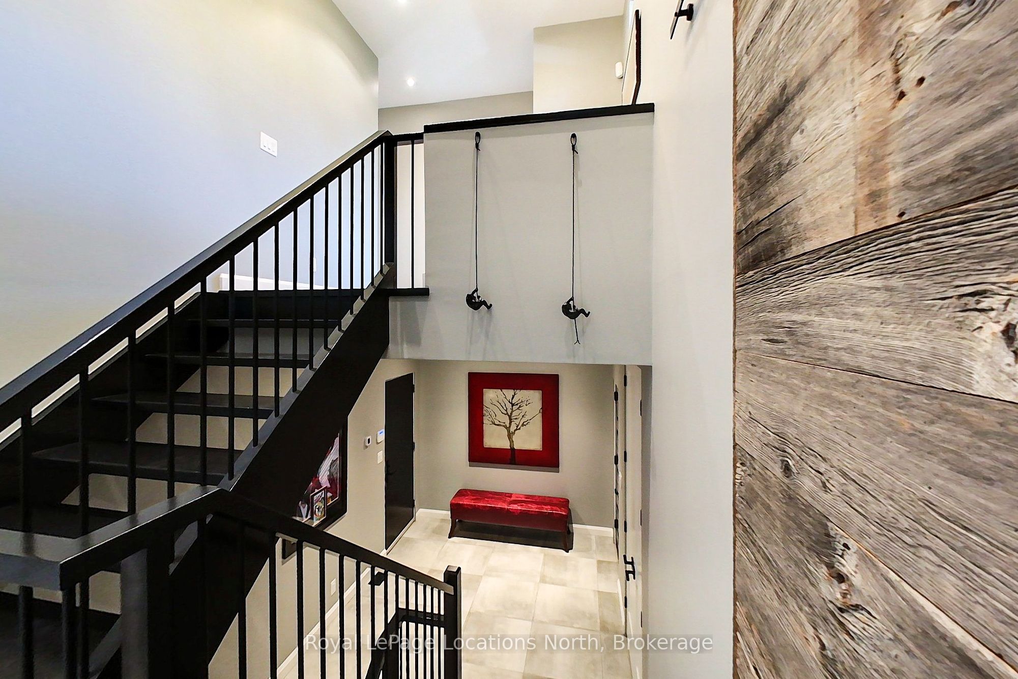 555130 Sixth Line Property Photo 17