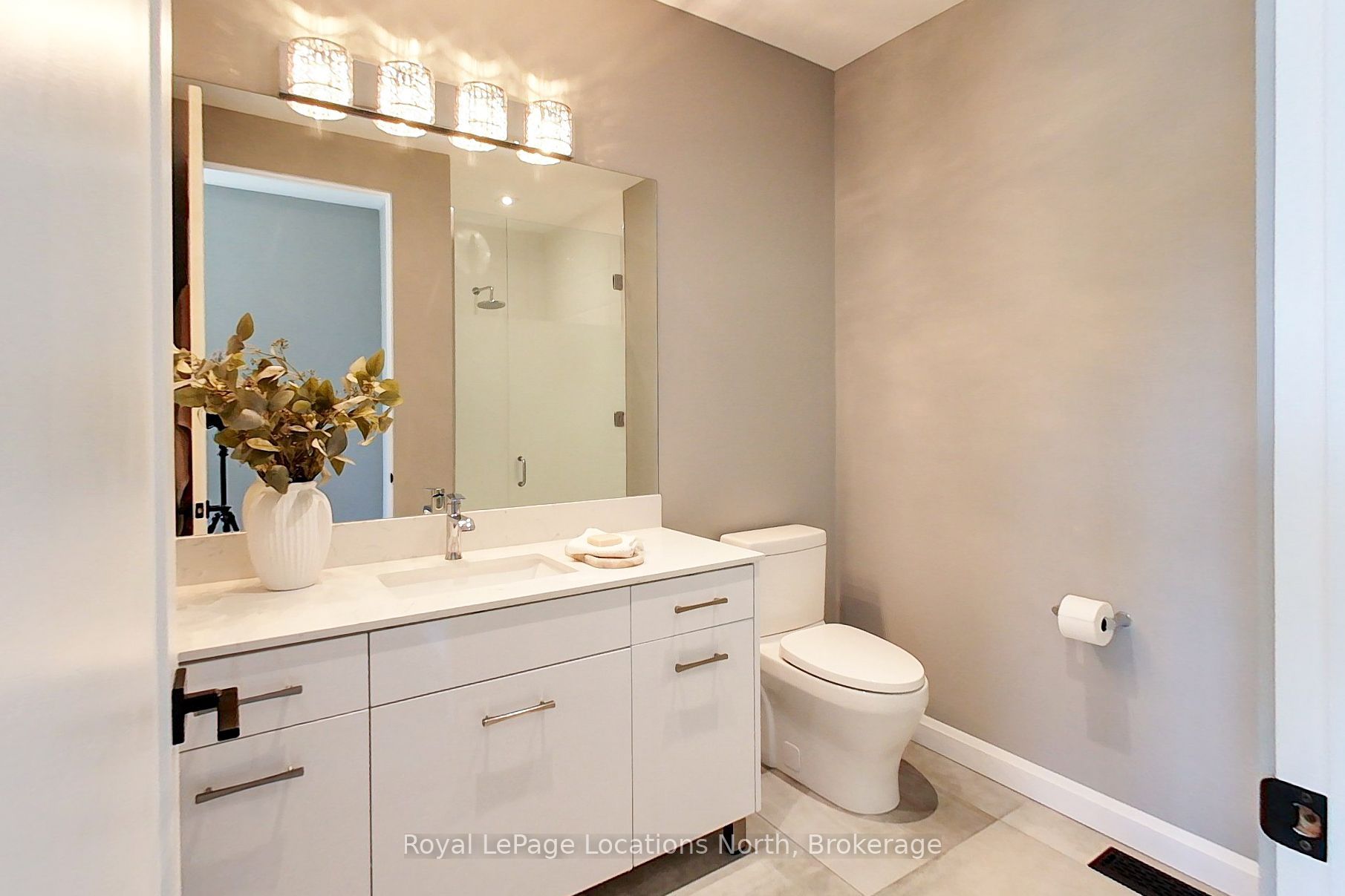 555130 Sixth Line Property Photo 21