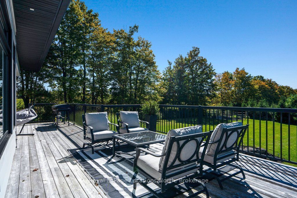 555130 Sixth Line Property Photo 35