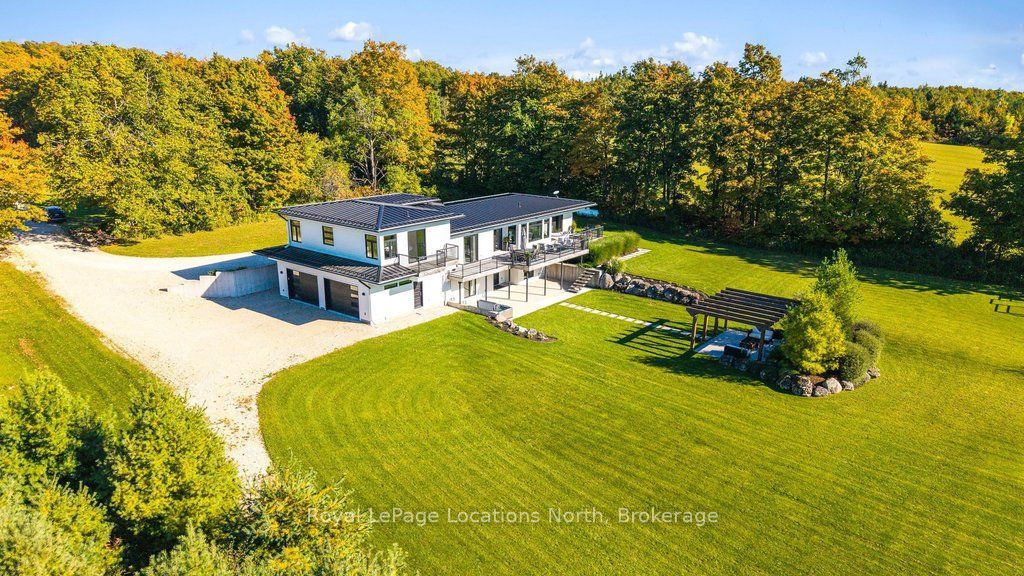 555130 Sixth Line Property Photo 39