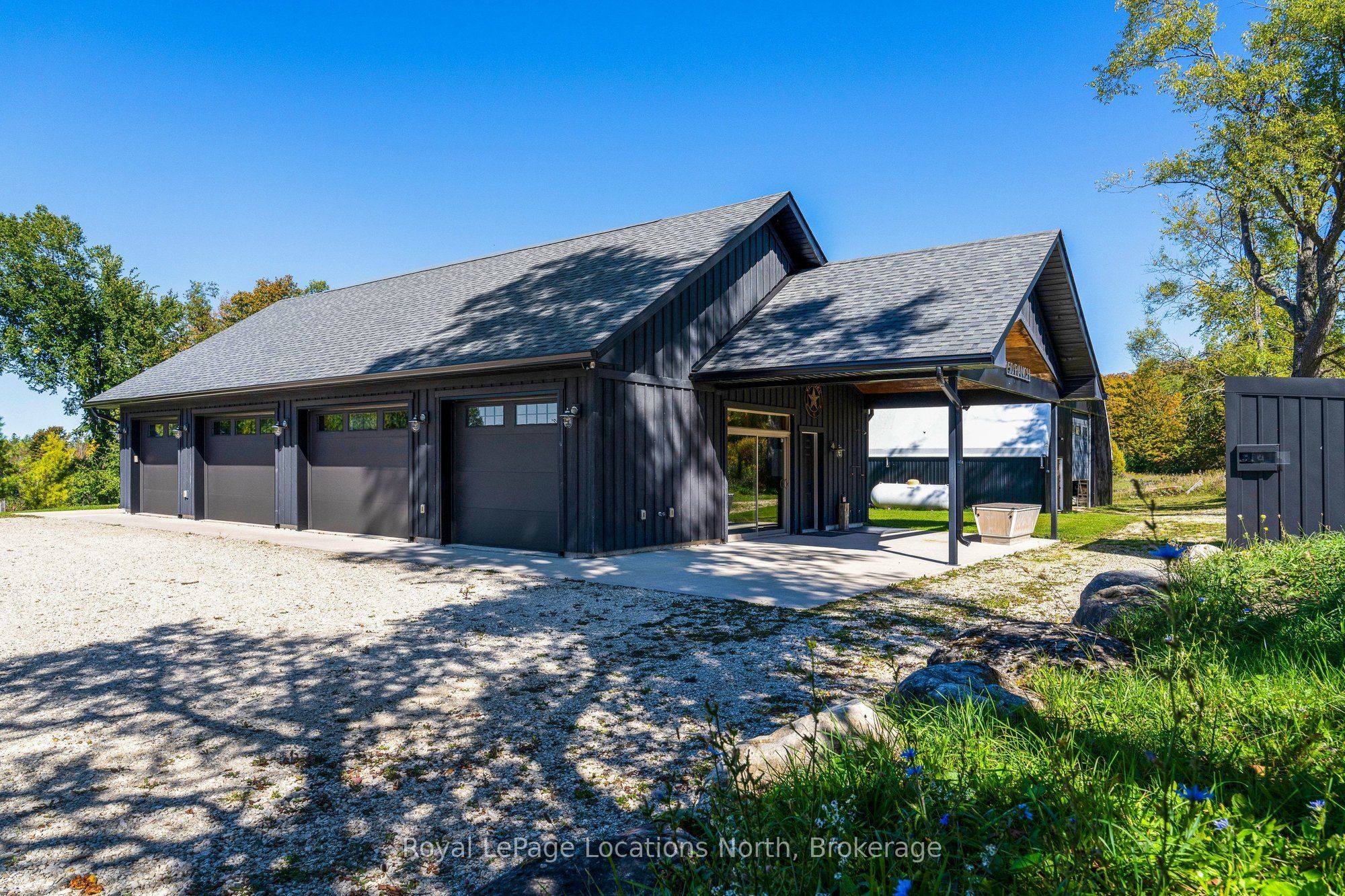 555130 Sixth Line Property Photo 47