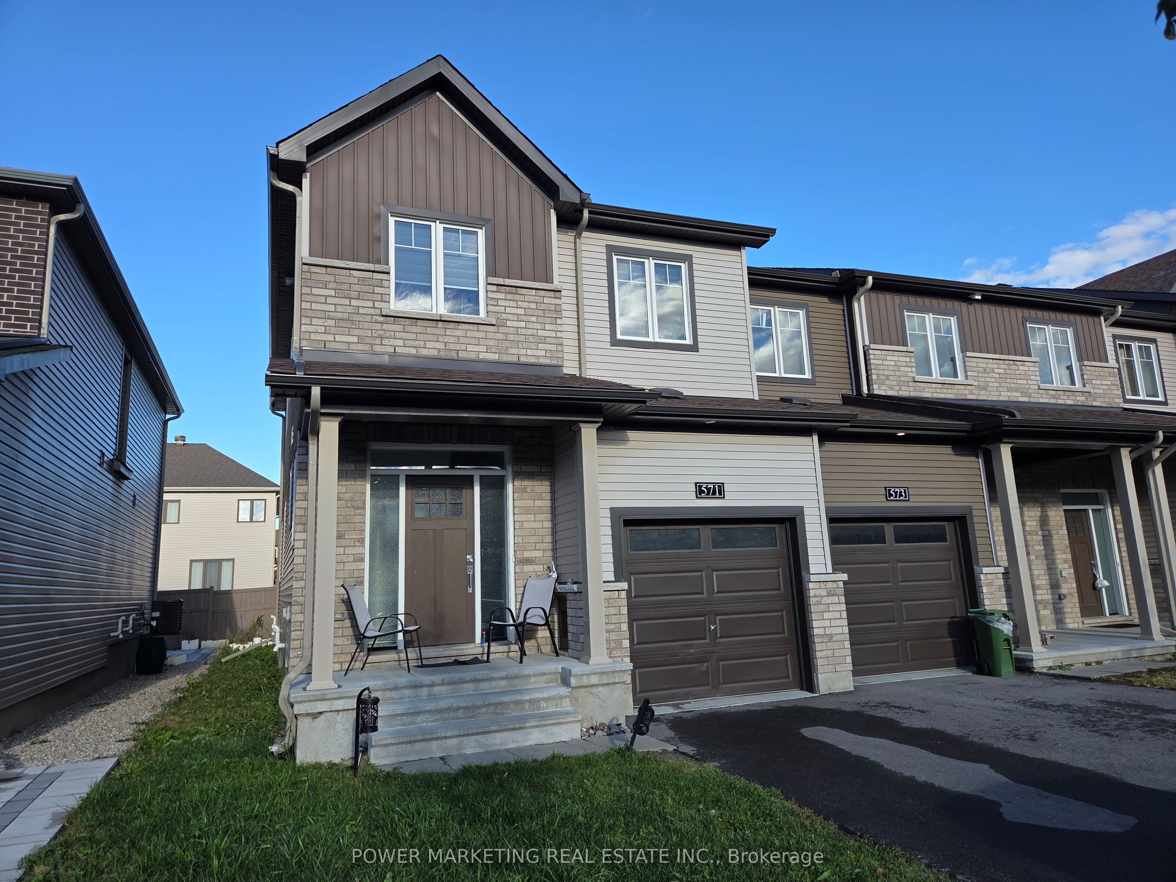 571 Lilith Street Property Photo 1