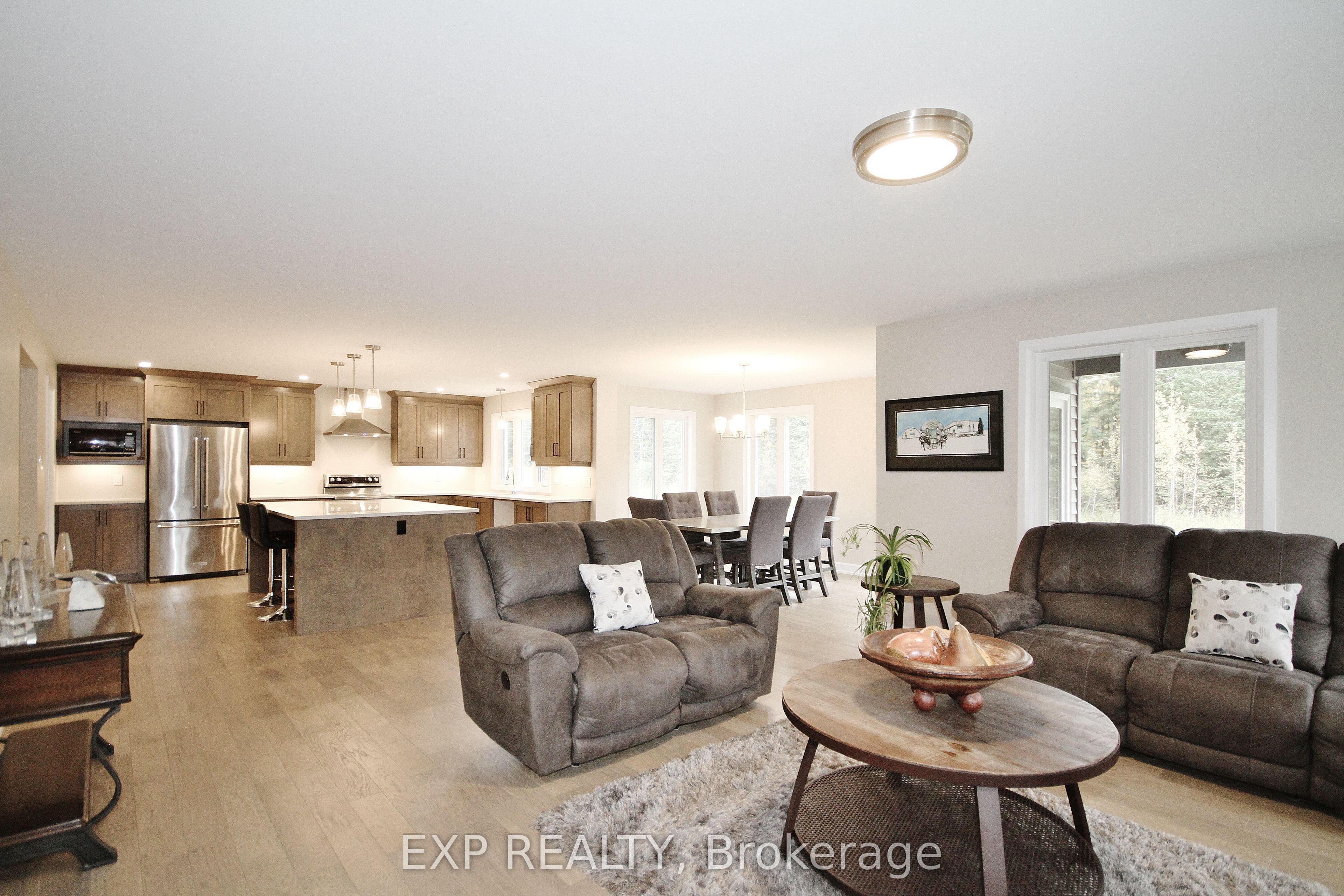 803 Solidex Place Property Photo 8