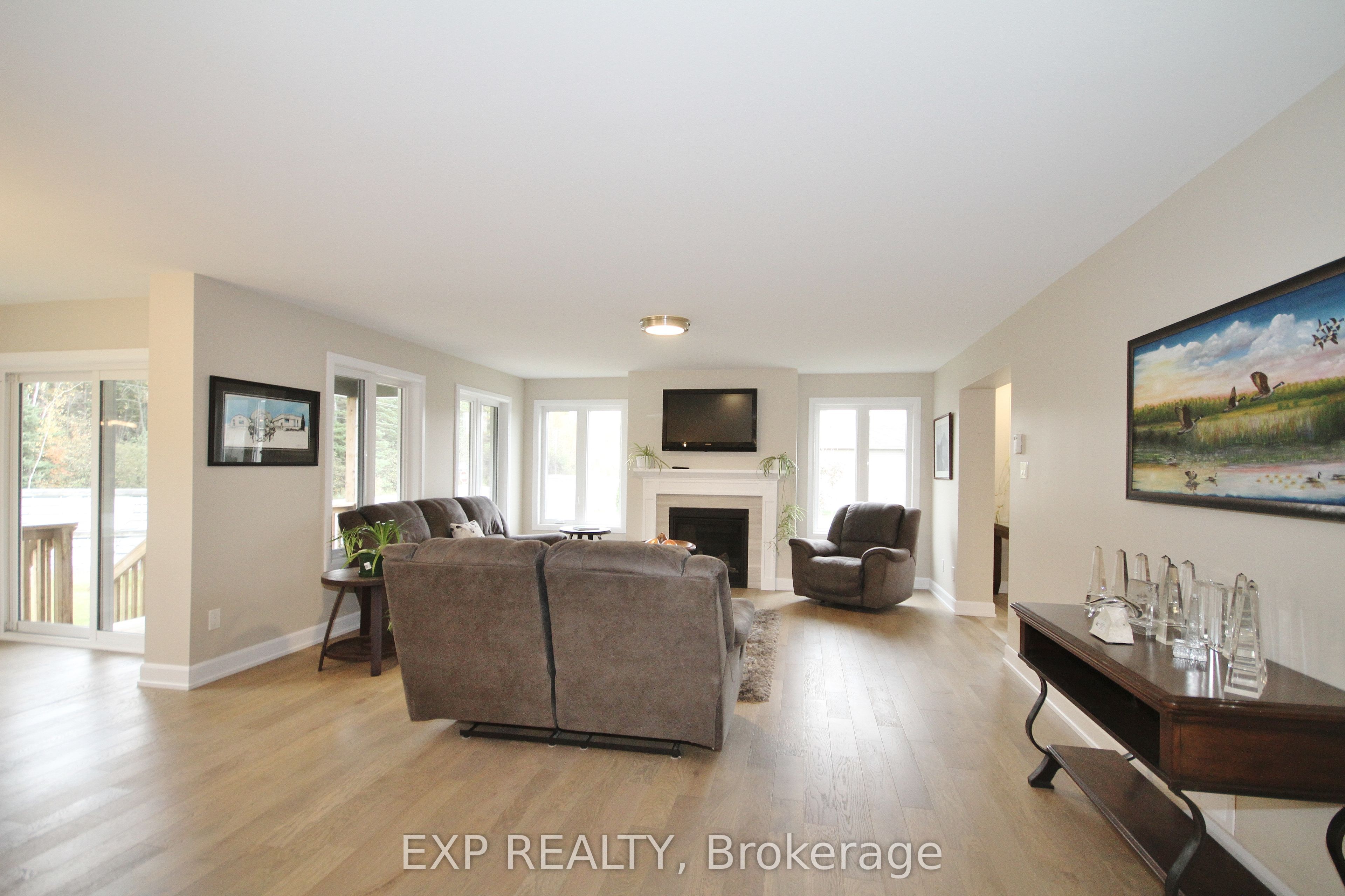 803 Solidex Place Property Photo 9