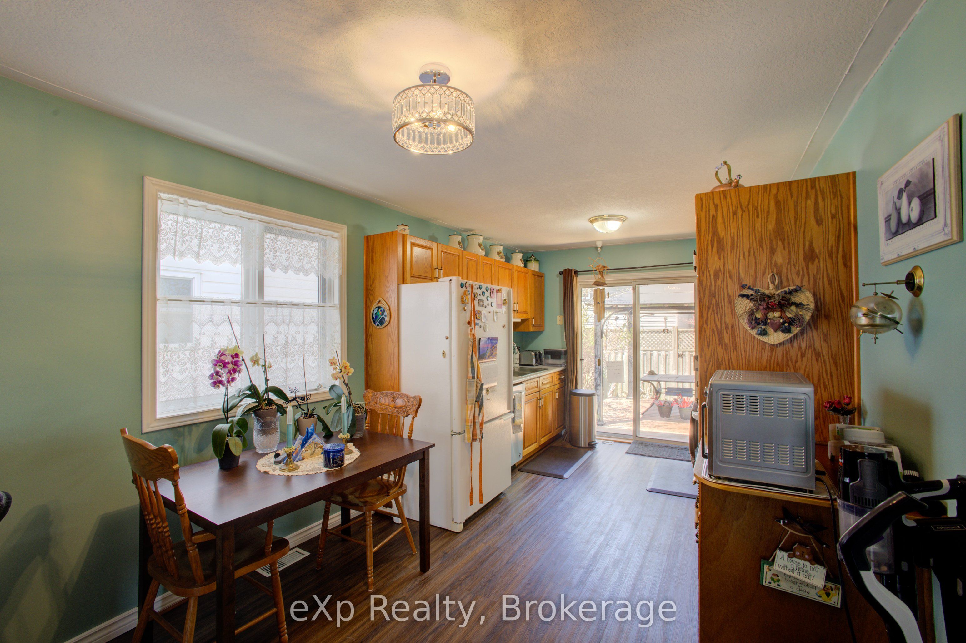 685 Reserve Avenue S Property Photo 9