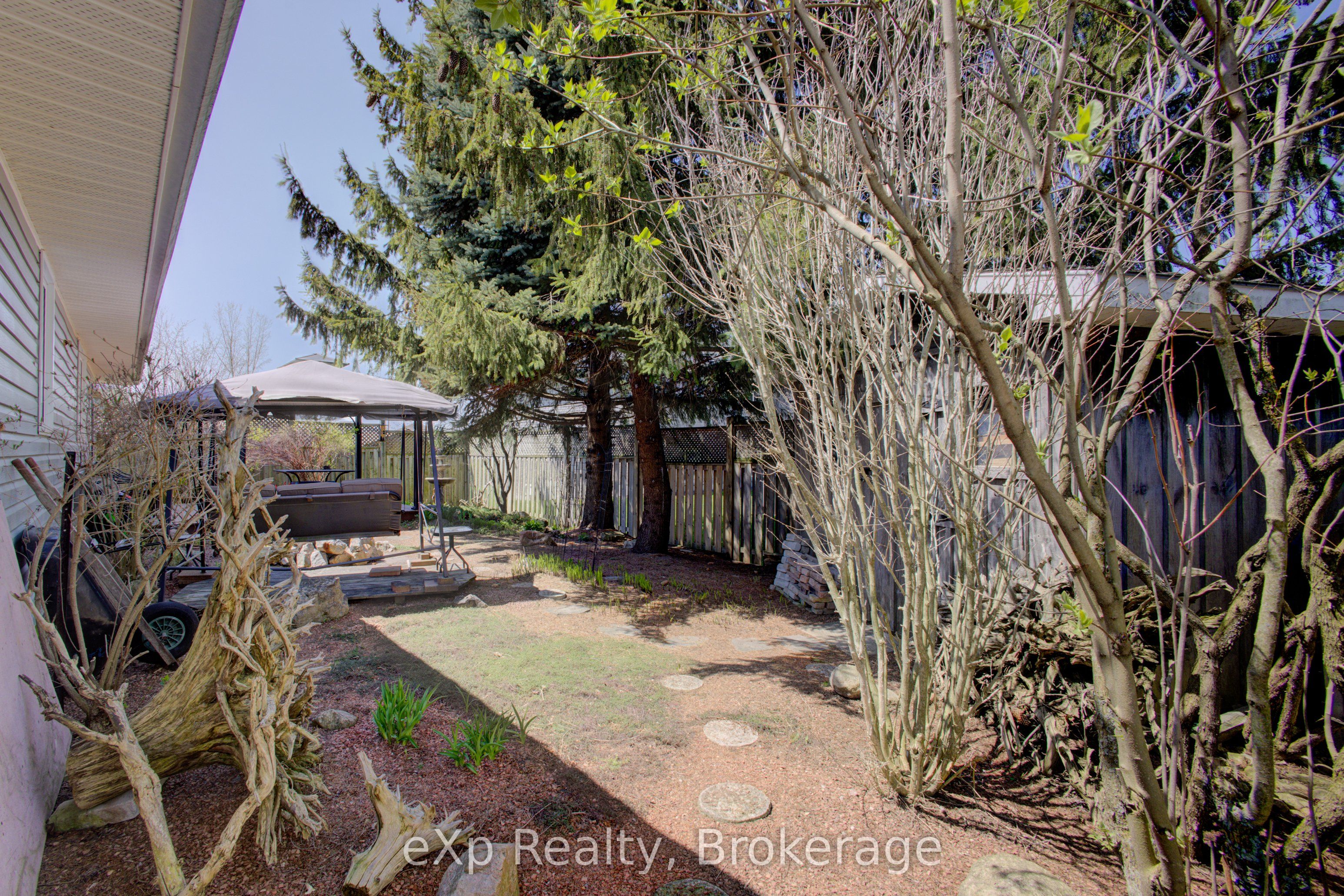 685 Reserve Avenue S Property Photo 24