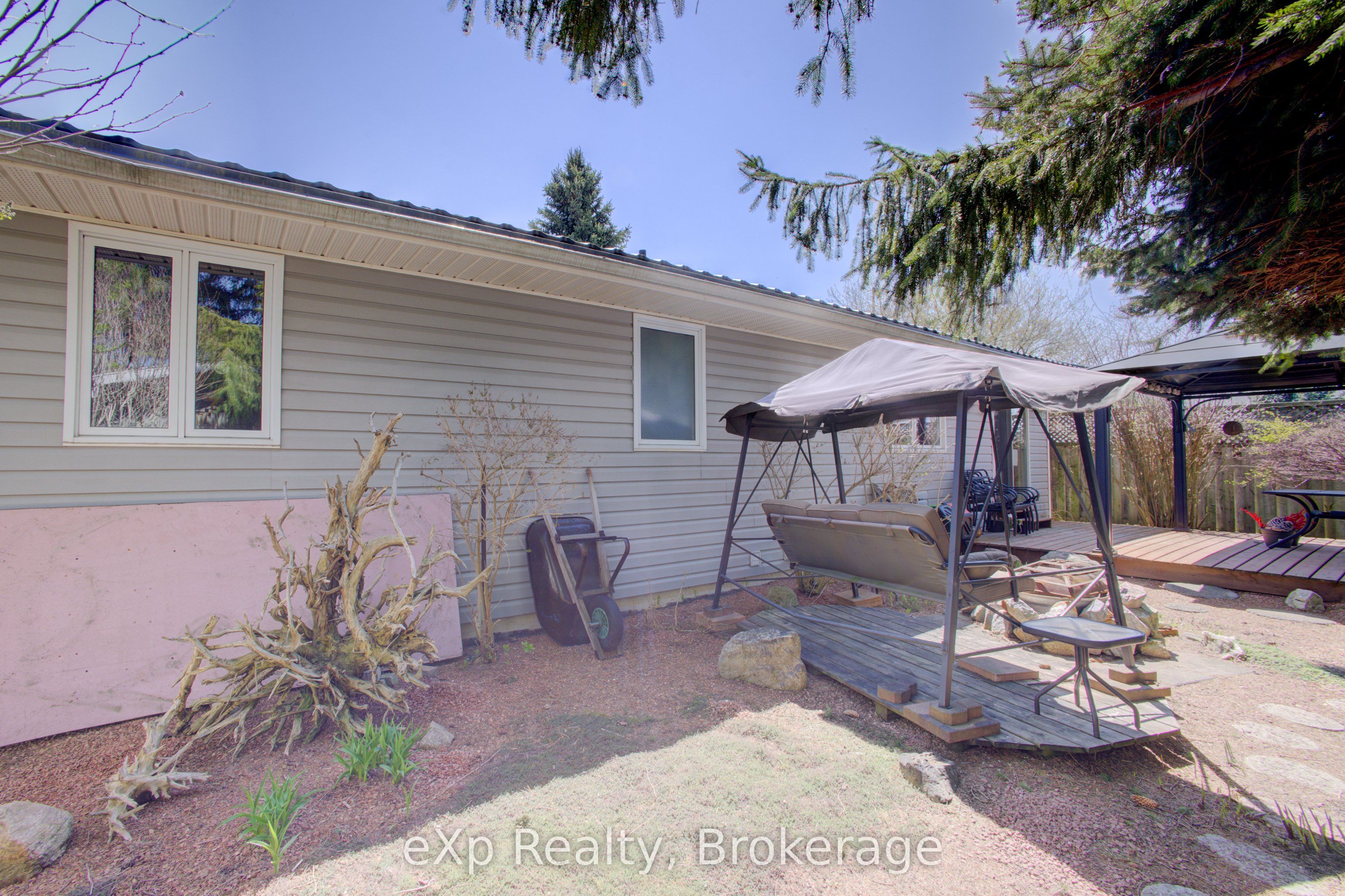 685 Reserve Avenue S Property Photo 26
