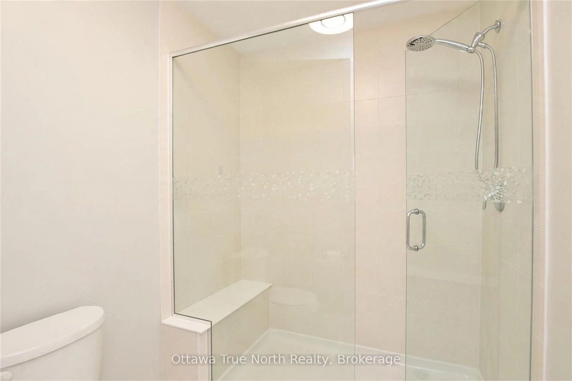 647 Gabriola Way Property Photo 21