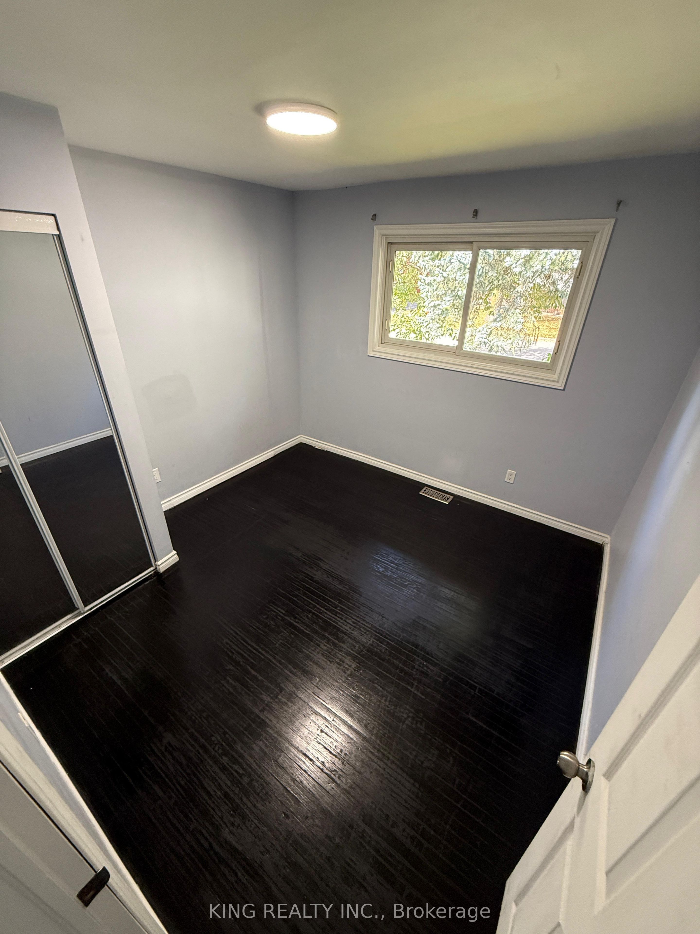 6 Genevive Crescent Property Photo 9