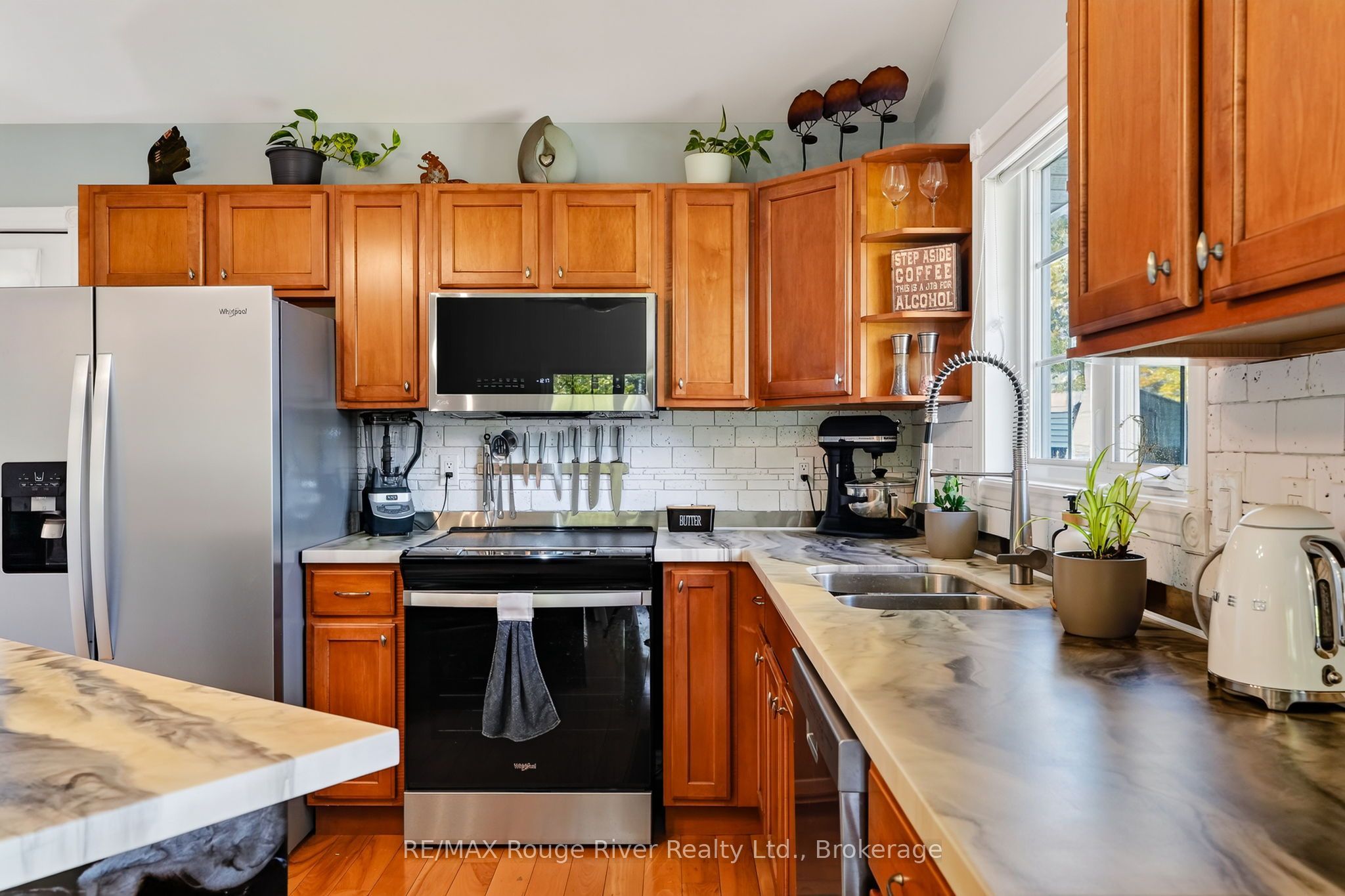 21 Fox Lane Property Photo 5