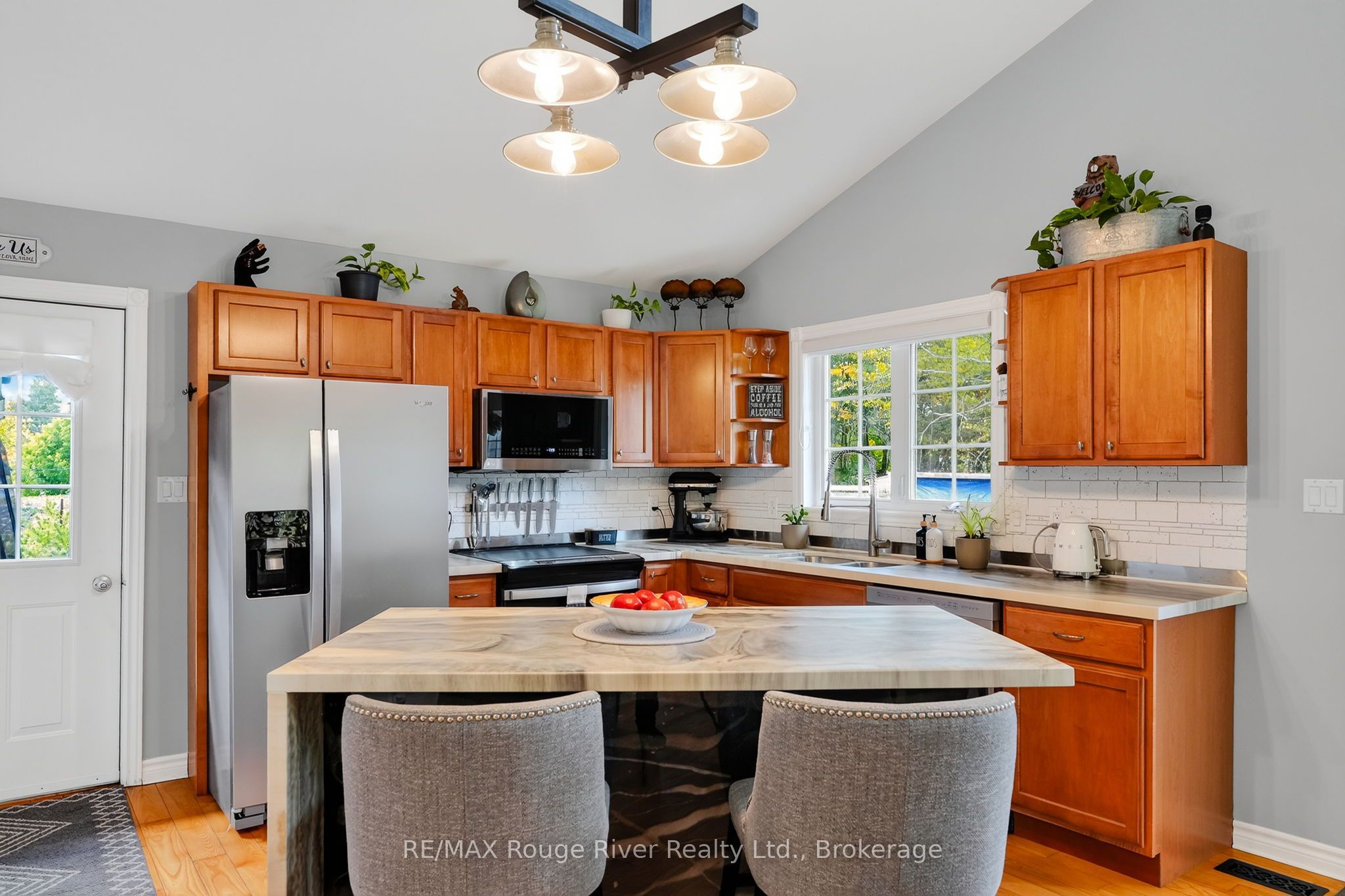 21 Fox Lane Property Photo 8