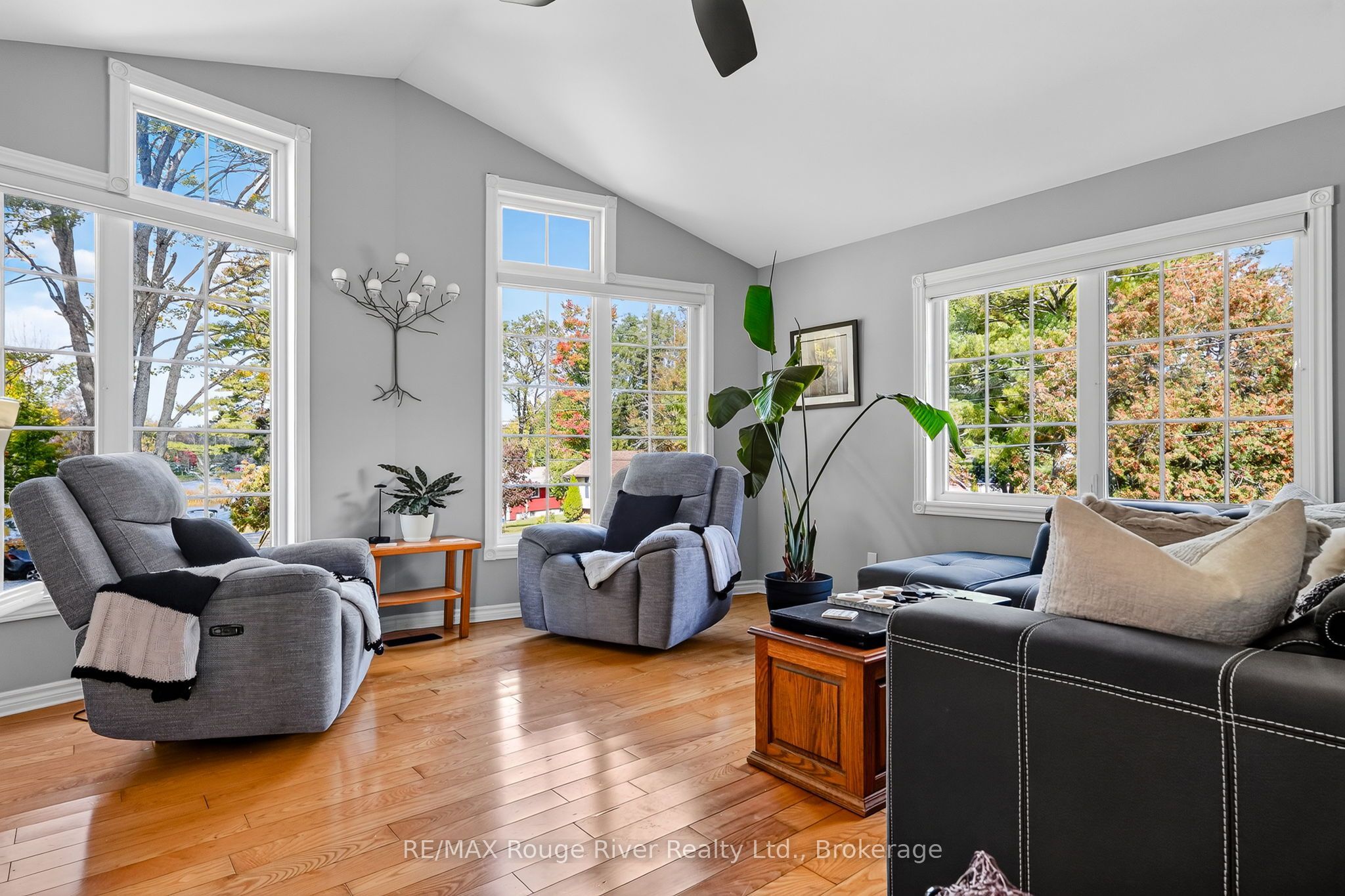 21 Fox Lane Property Photo 10