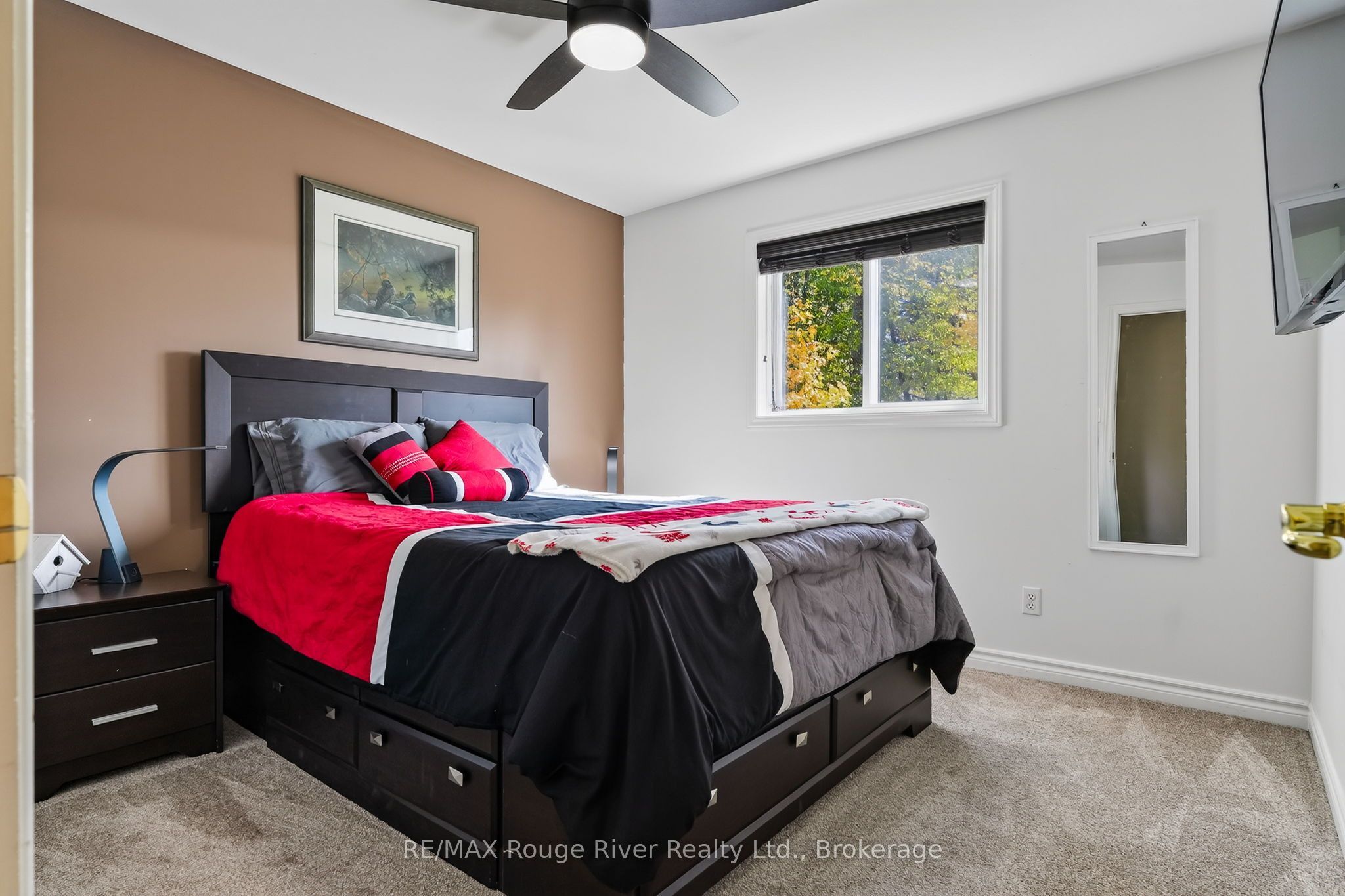 21 Fox Lane Property Photo 17