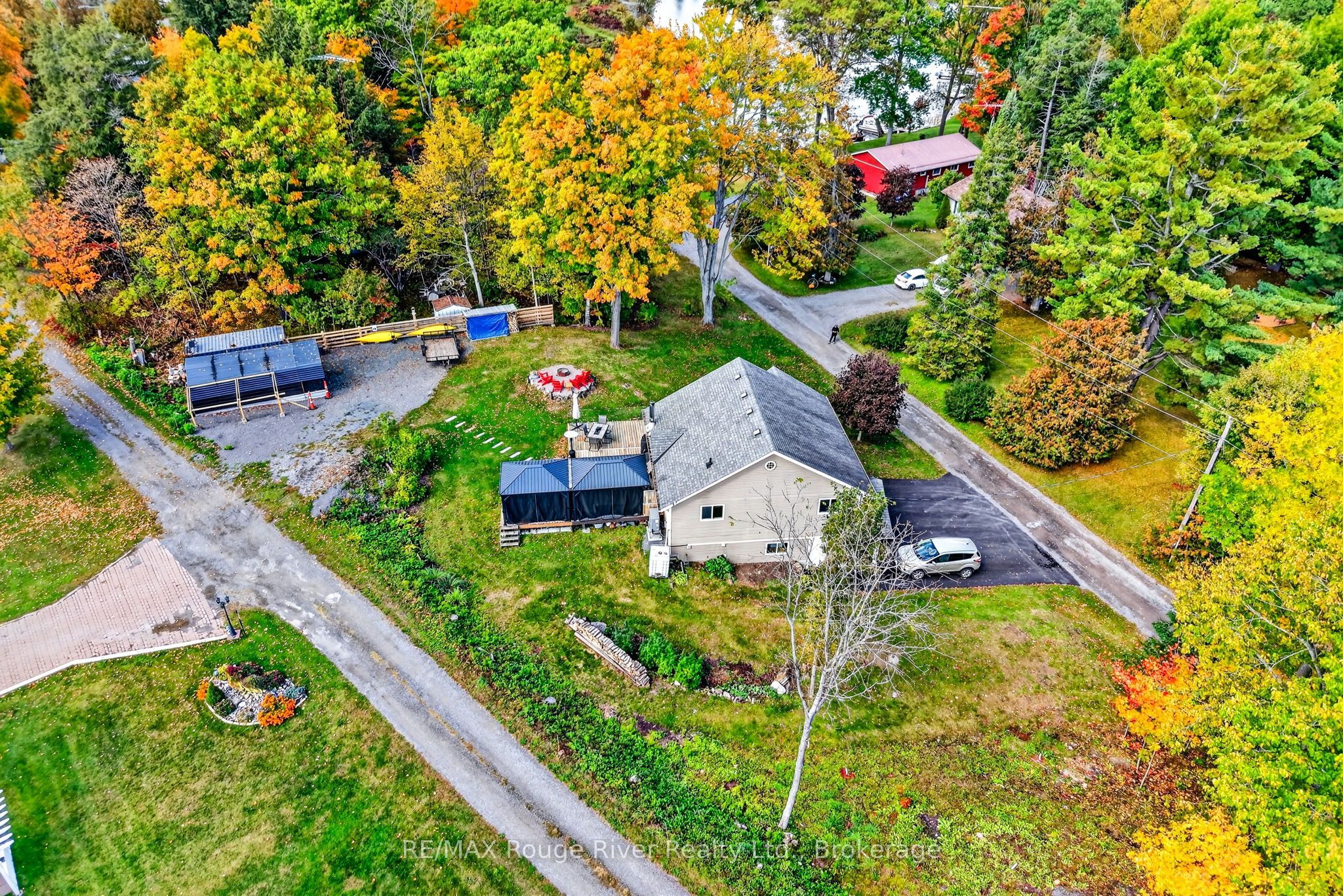 21 Fox Lane Property Photo 38