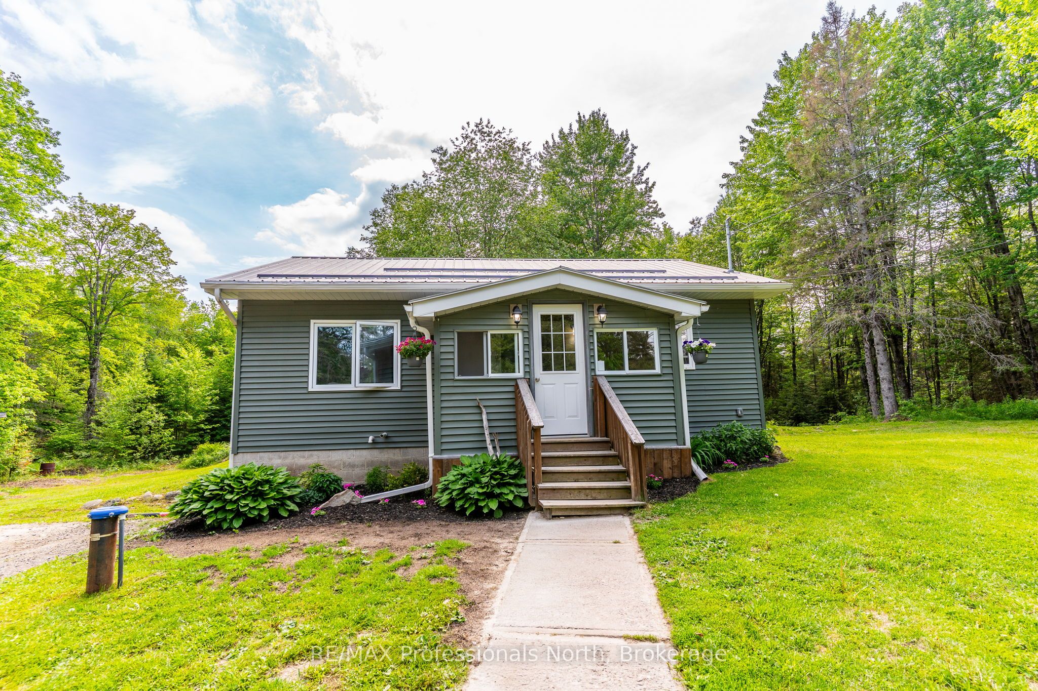 17900 Highway 118 Property Photo 1