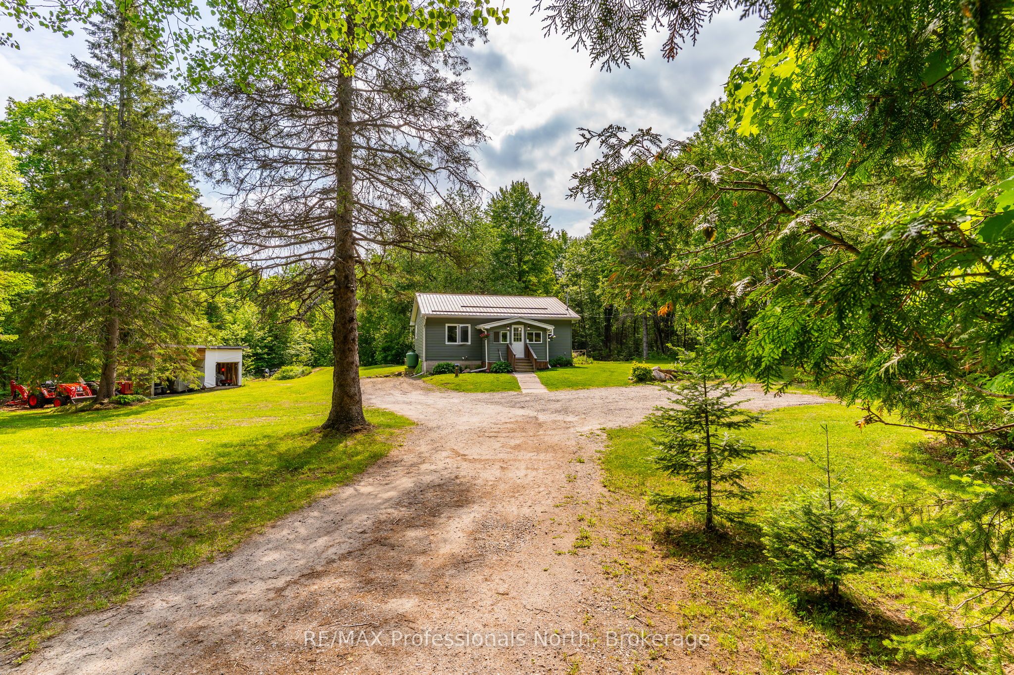 17900 Highway 118 Property Photo 2
