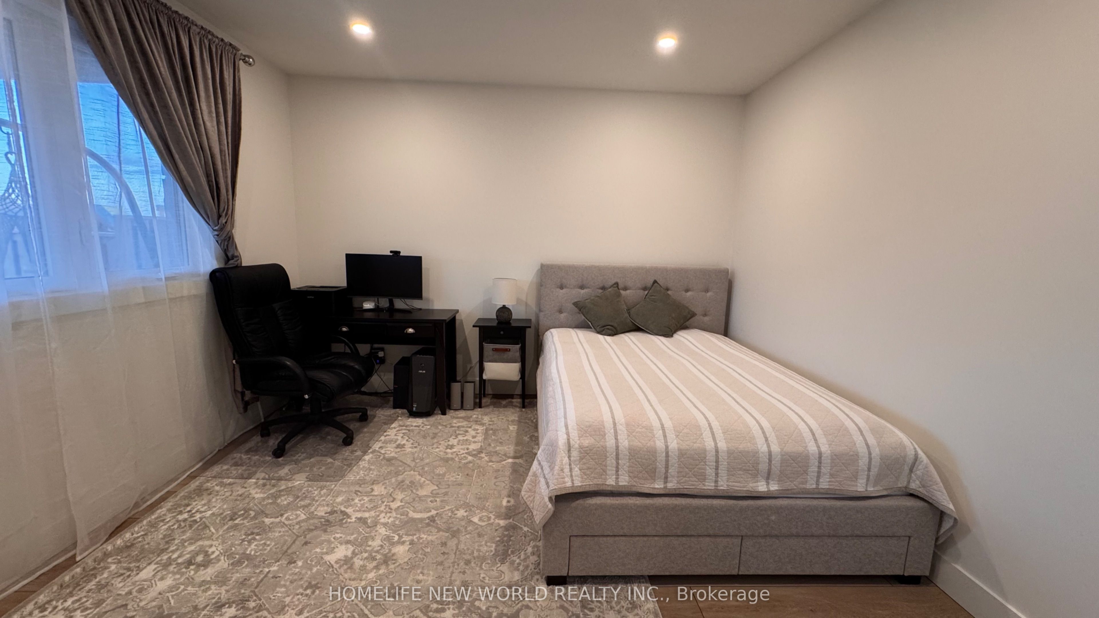 118 Devinwood Avenue Property Photo 41