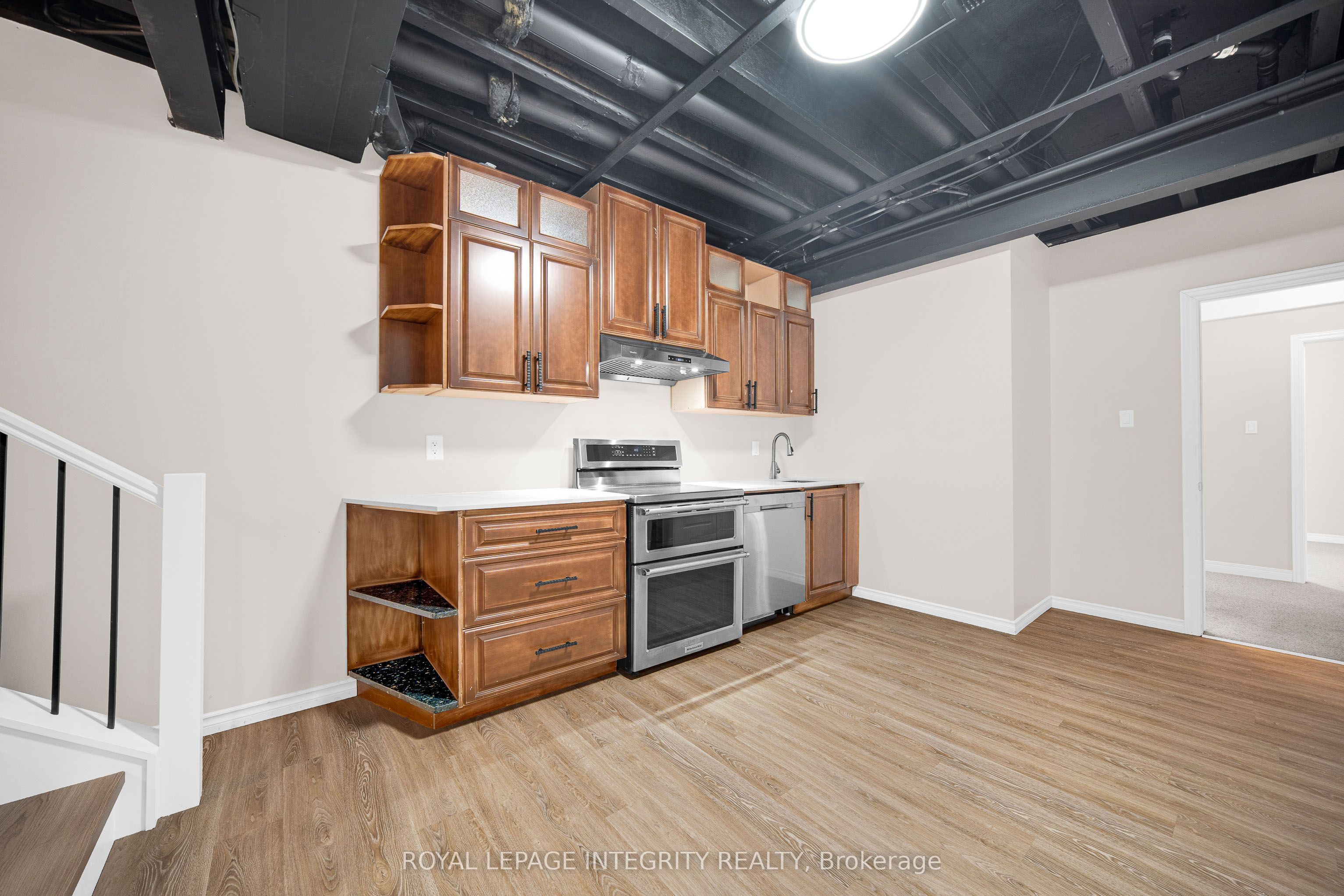 804 Hot Springs Way Property Photo 32