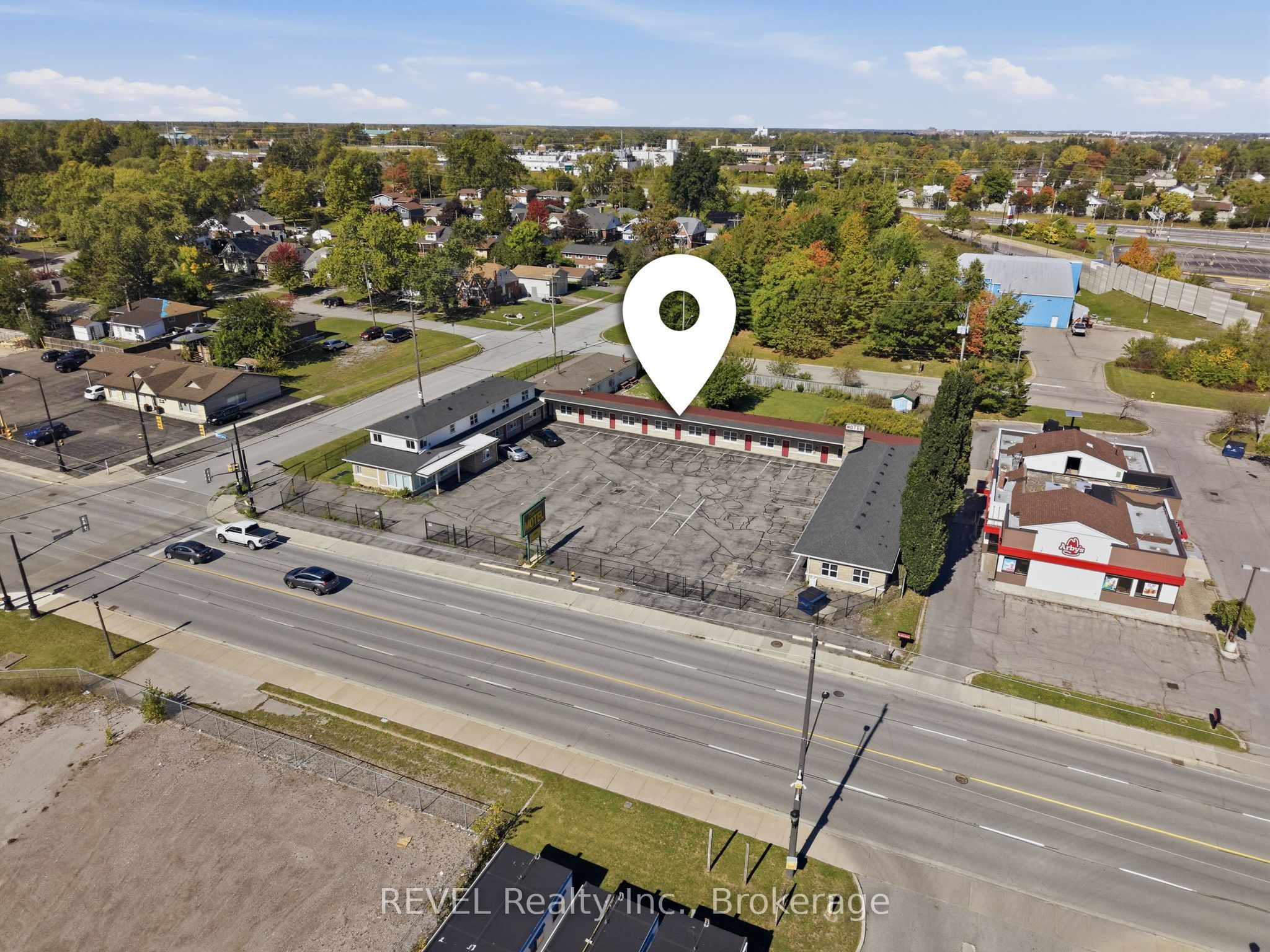 215 Garrison Road Property Photo 2