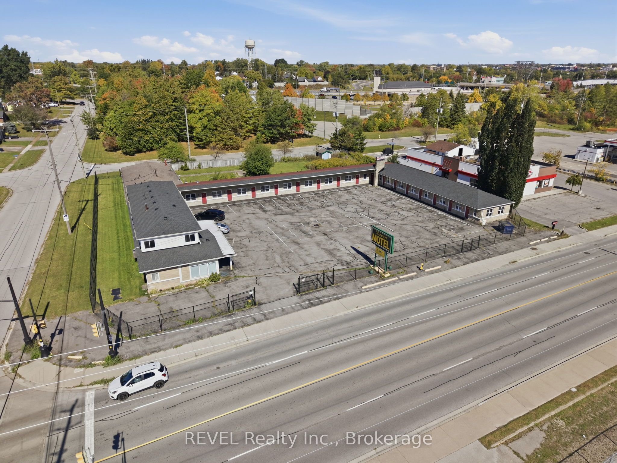 215 Garrison Road Property Photo 6