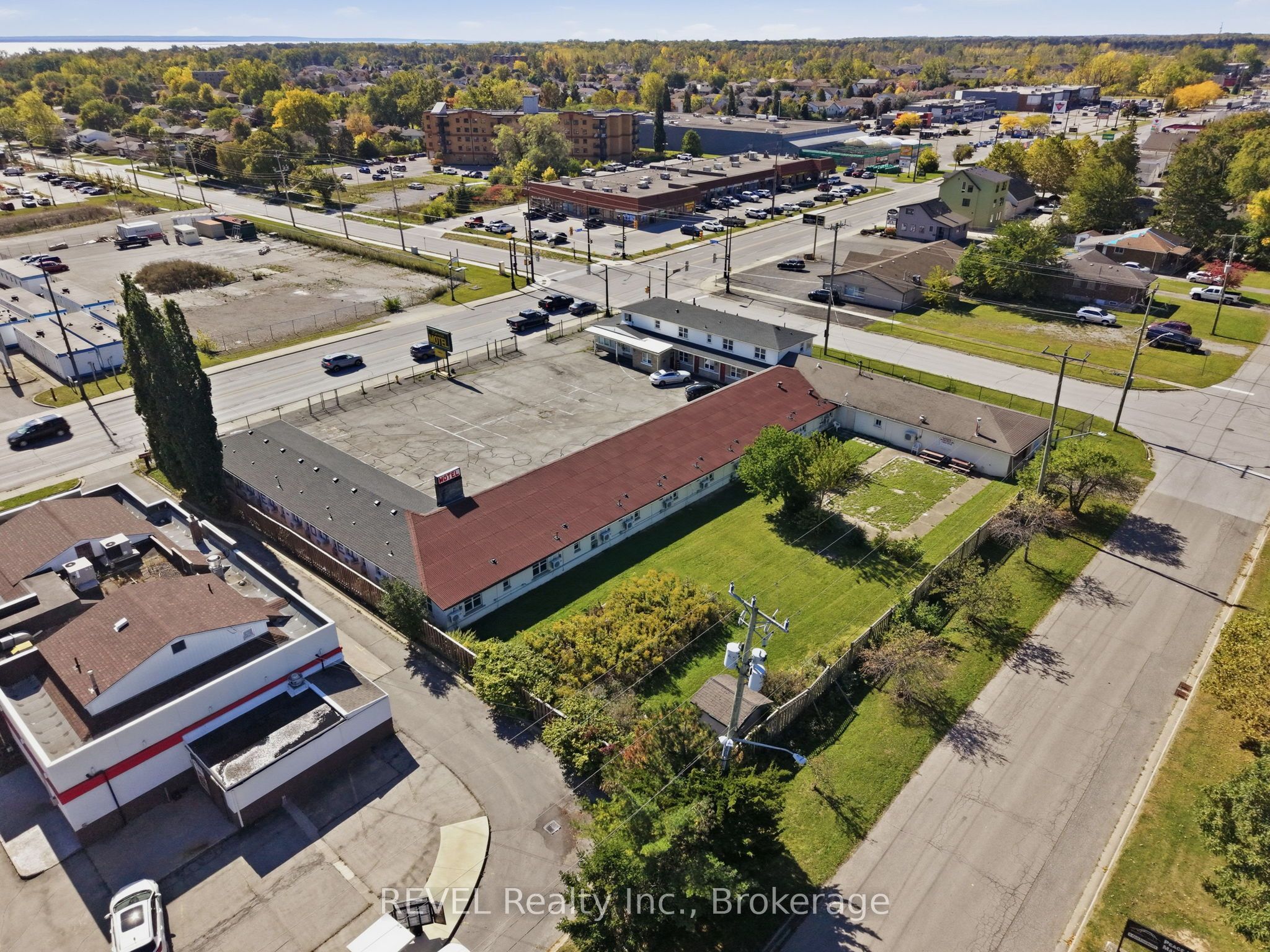 215 Garrison Road Property Photo 7
