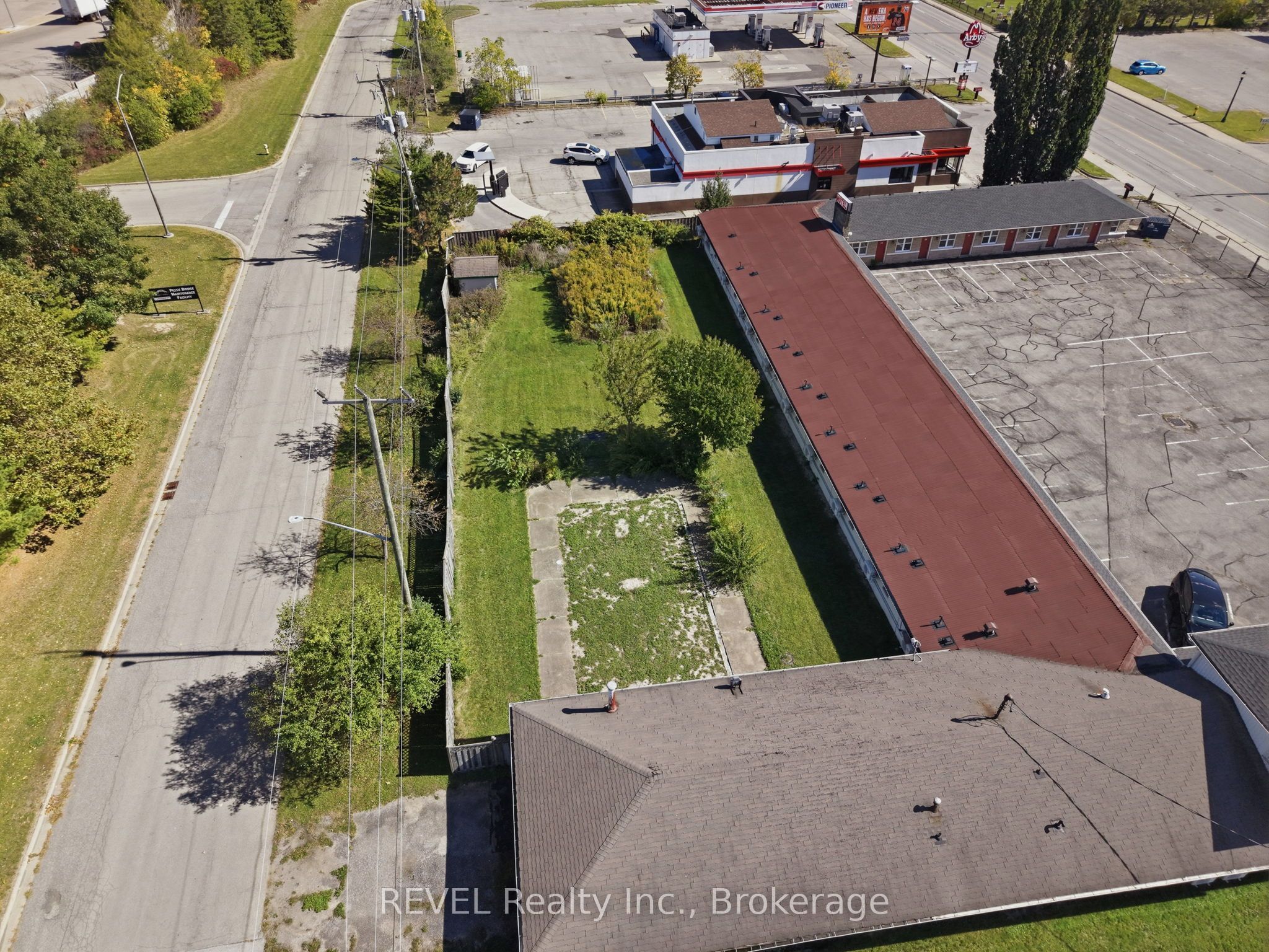 215 Garrison Road Property Photo 34