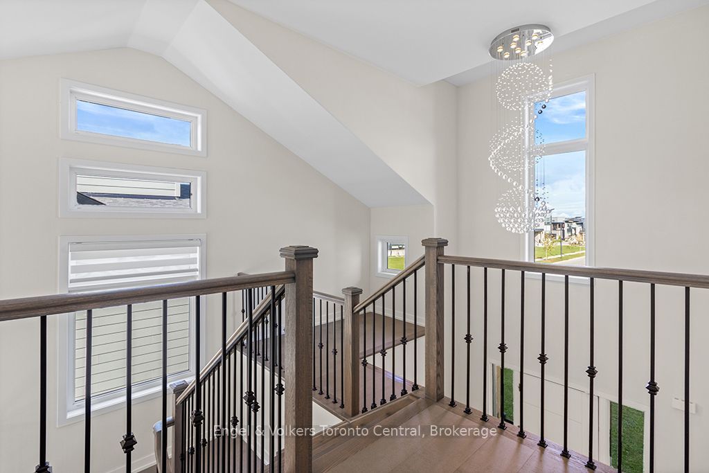 125 Stoneleigh Drive Property Photo 18