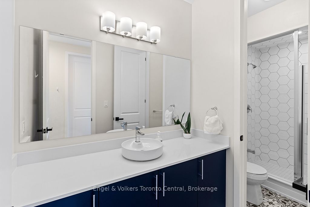 125 Stoneleigh Drive Property Photo 38
