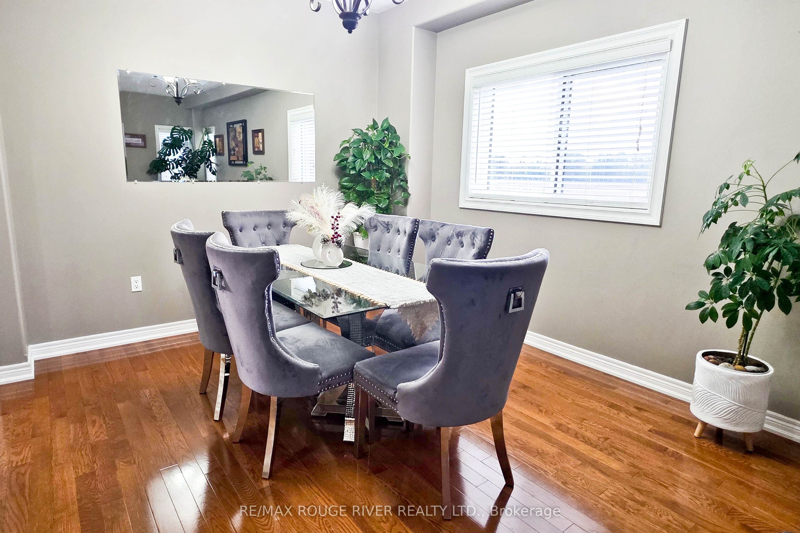 71 Sweetnam Drive Property Photo 6
