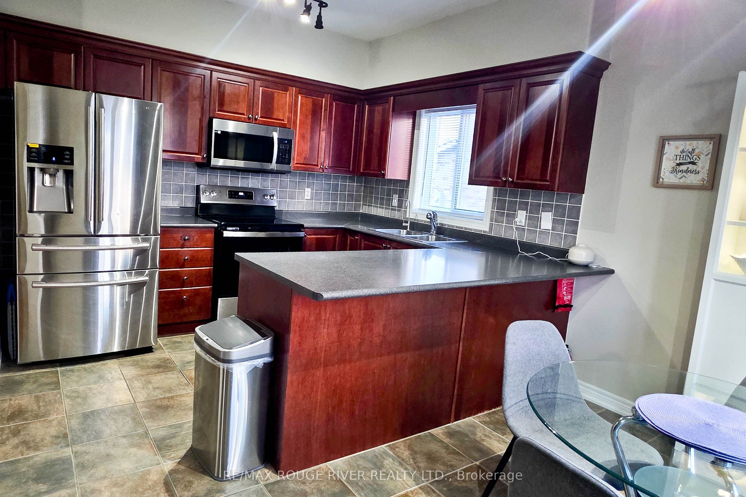 71 Sweetnam Drive Property Photo 12