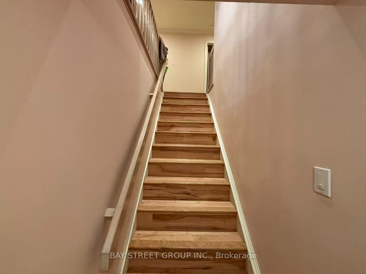 20 Meadowlands Boulevard 18 Property Photo 15