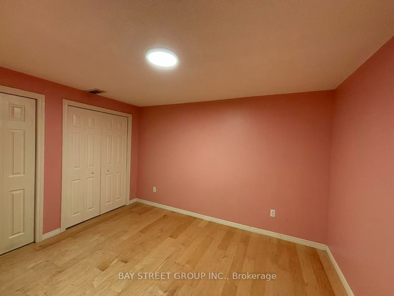 20 Meadowlands Boulevard 18 Property Photo 19