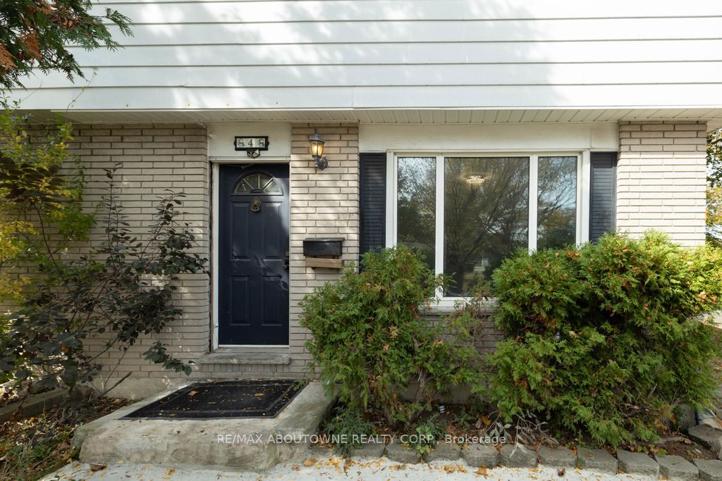 4 Glamis Court Property Photo 6
