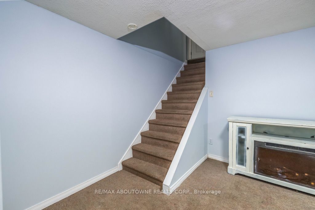 4 Glamis Court Property Photo 26