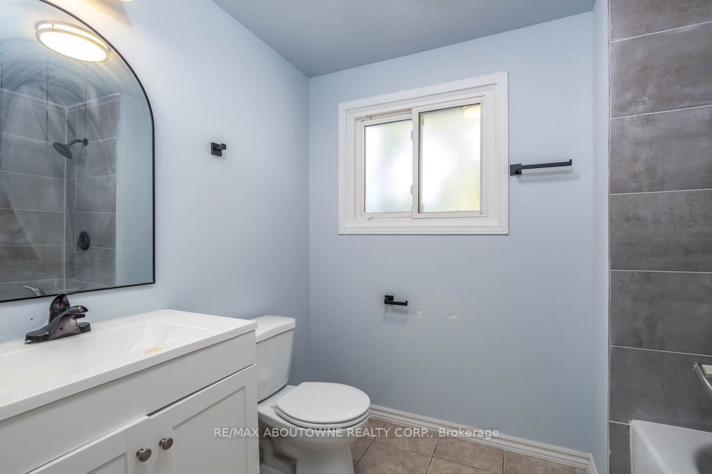 4 Glamis Court Property Photo 36