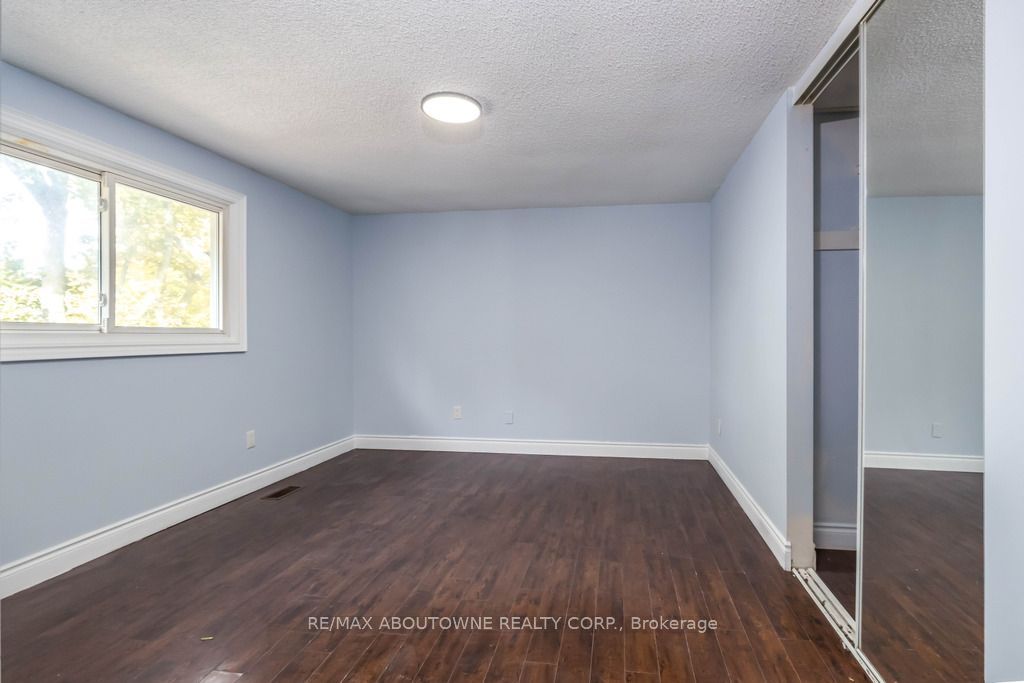 4 Glamis Court Property Photo 37