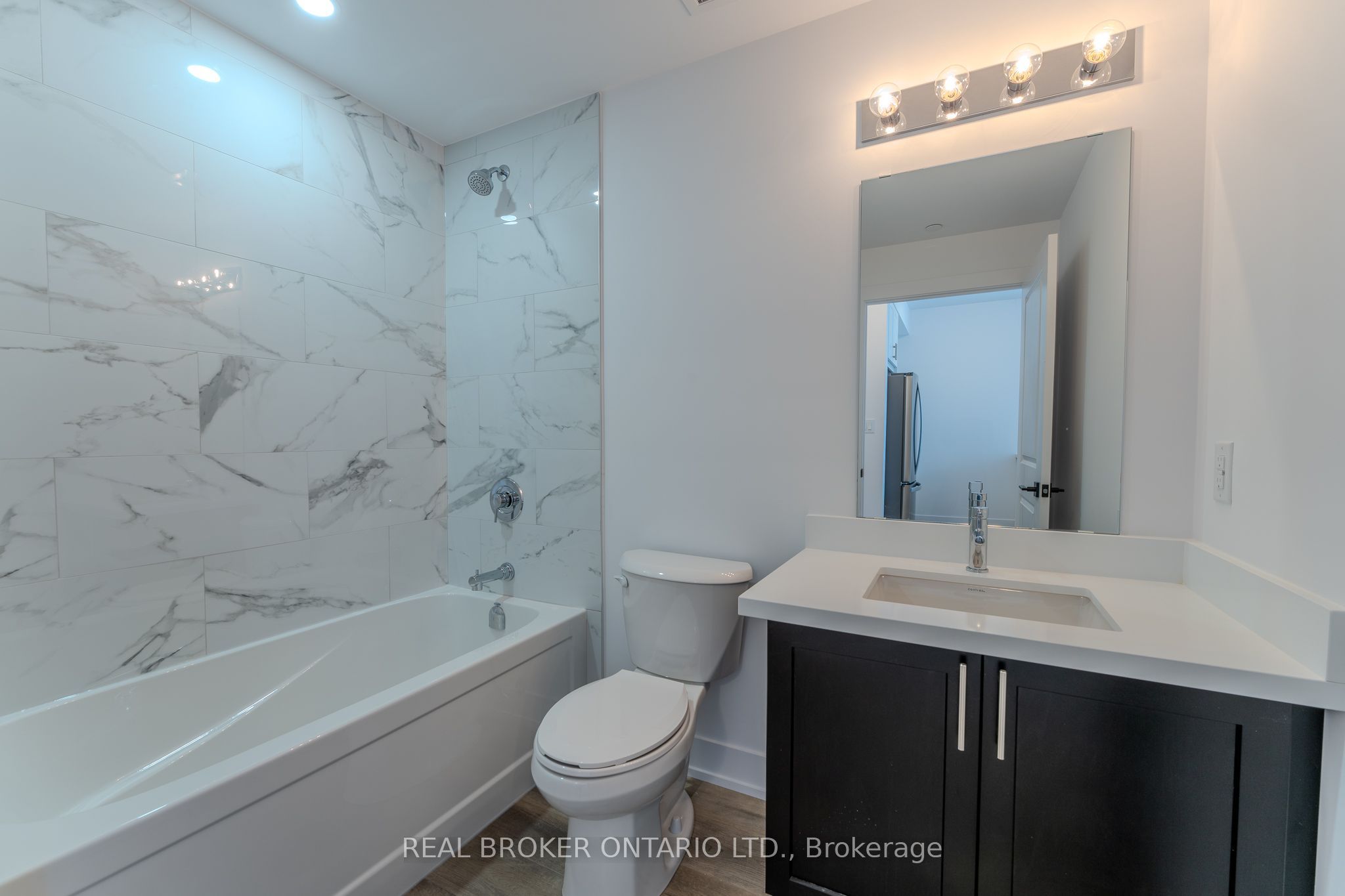 470 Dundas Street E 1213 Property Photo 7