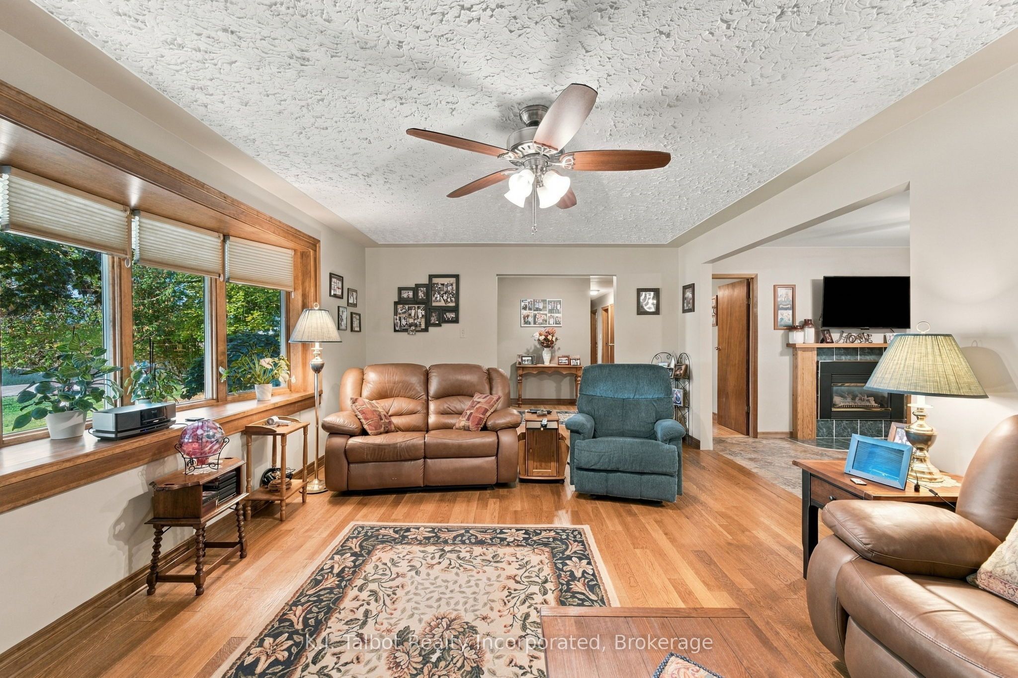 33696 Black's Point Road Property Photo 8