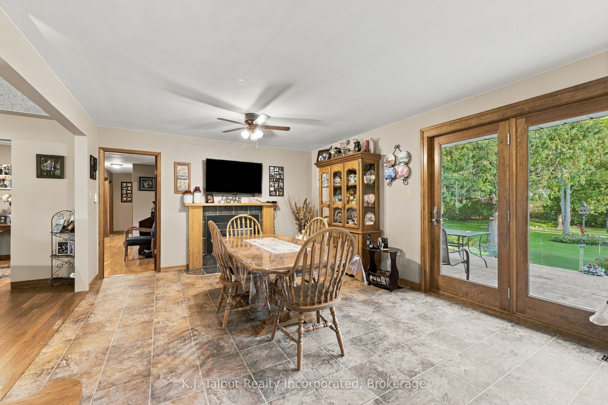 33696 Black's Point Road Property Photo 10