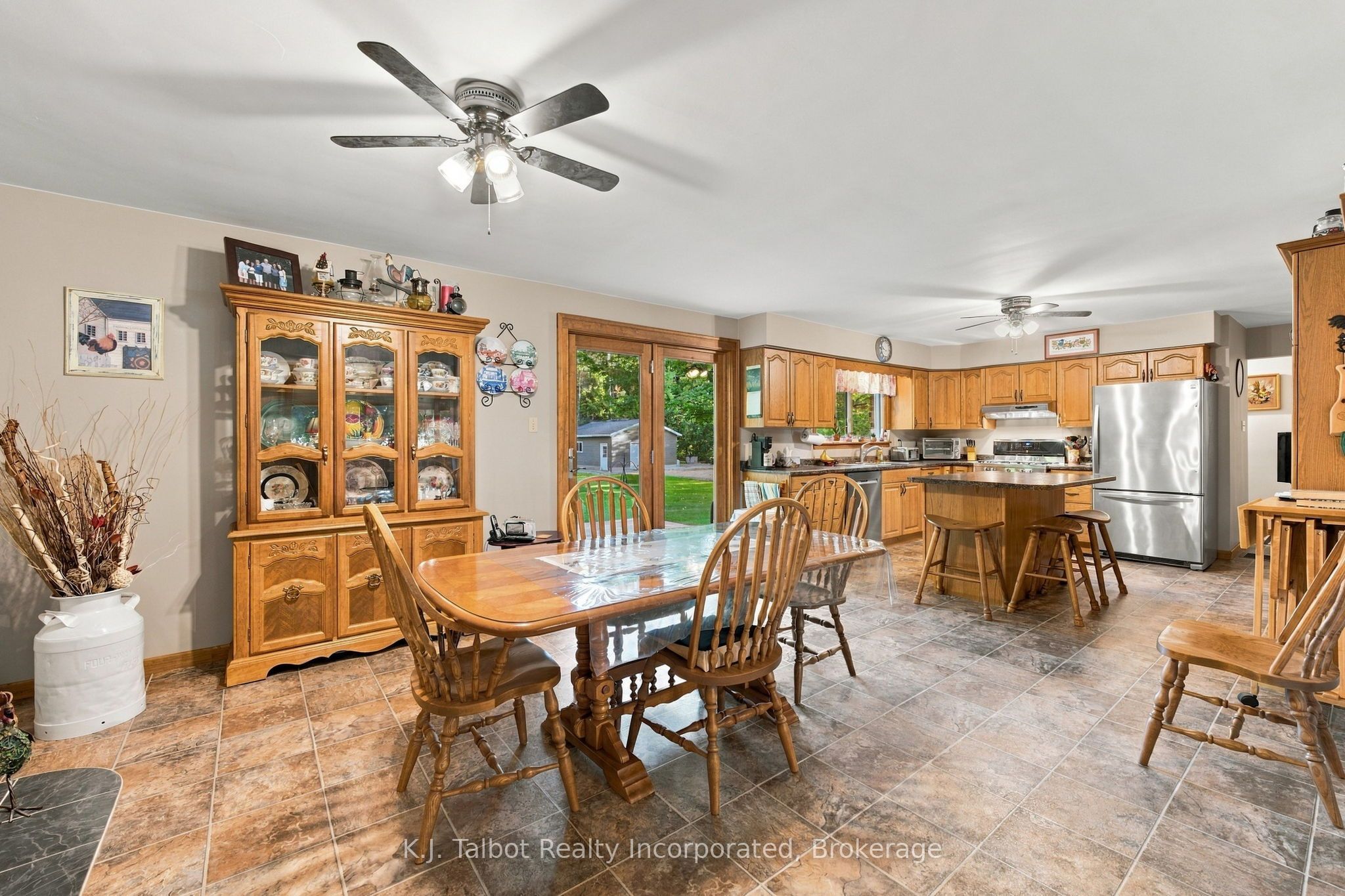 33696 Black's Point Road Property Photo 11