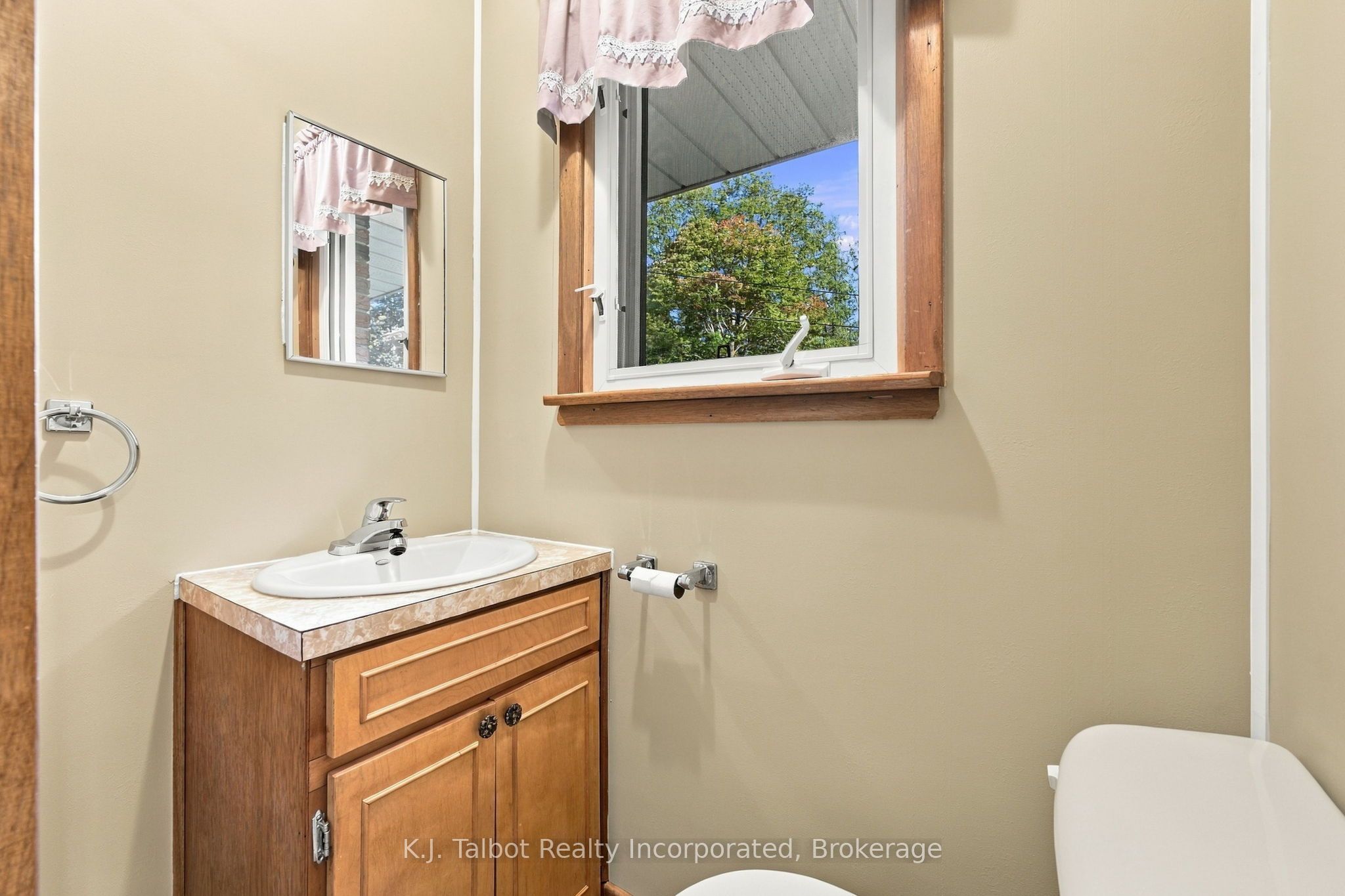 33696 Black's Point Road Property Photo 28